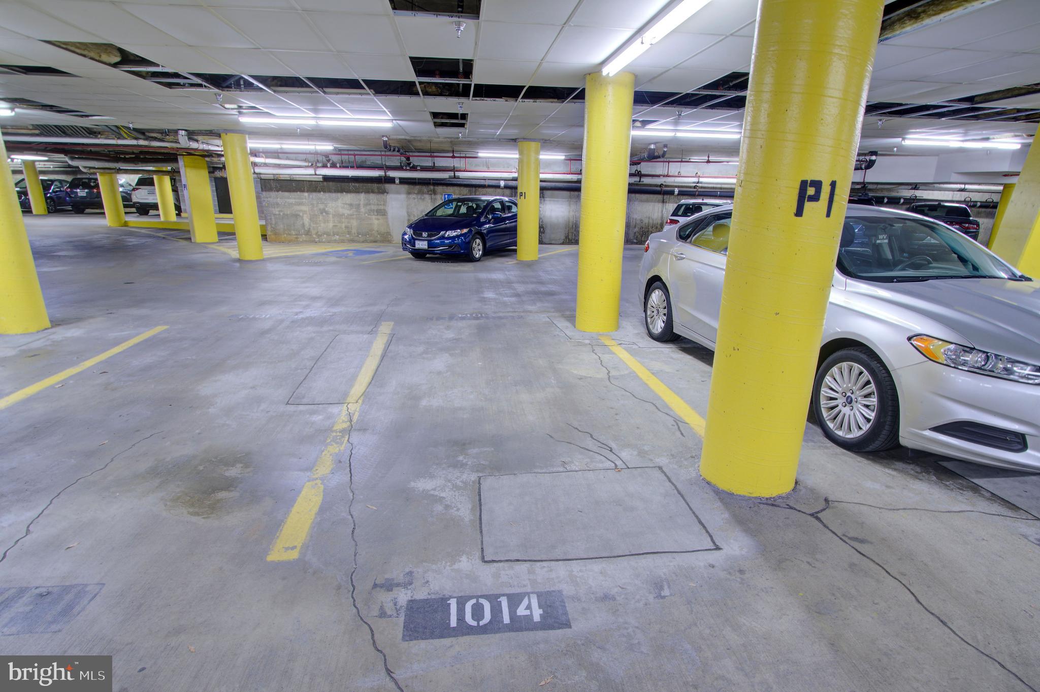 WESTVIEW AT BALLSTON METRO - Residential