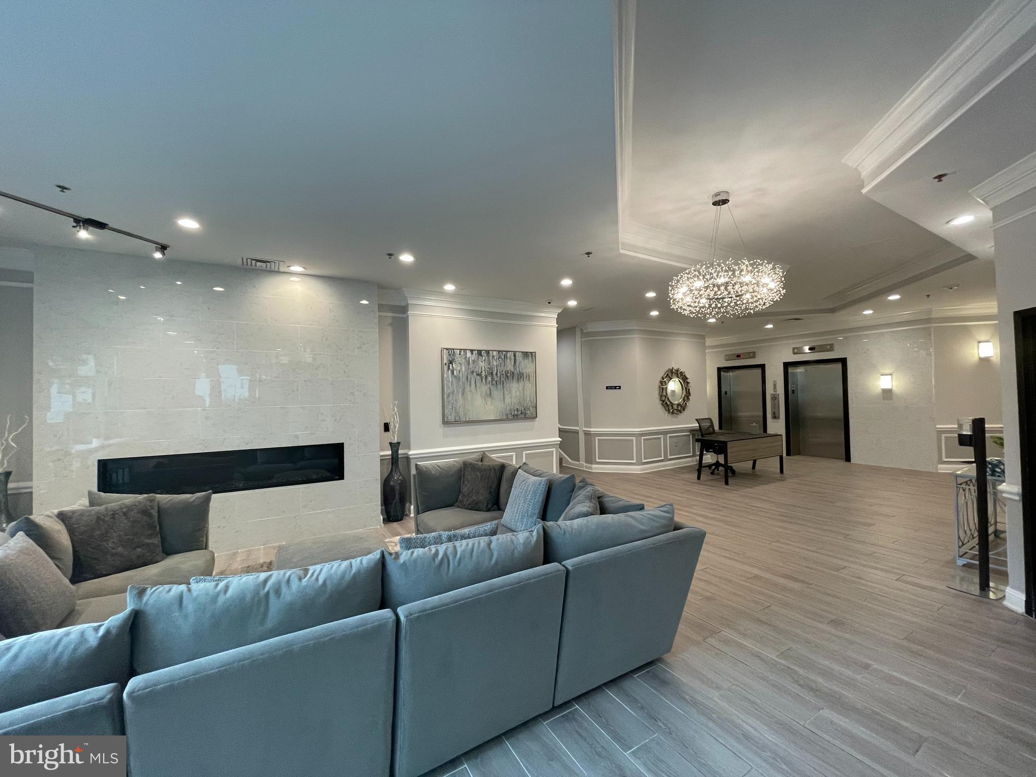 WESTVIEW AT BALLSTON METRO - Residential