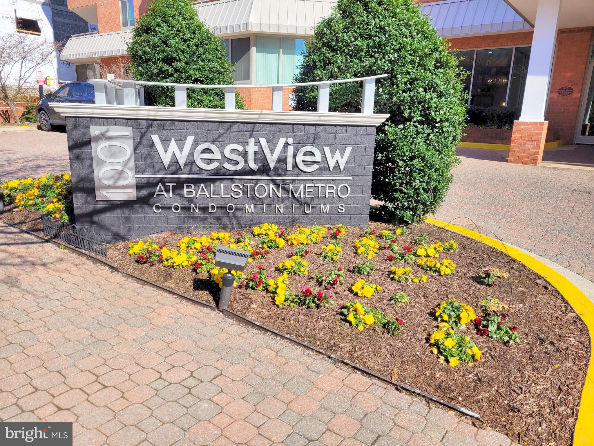 WESTVIEW AT BALLSTON METRO - Residential