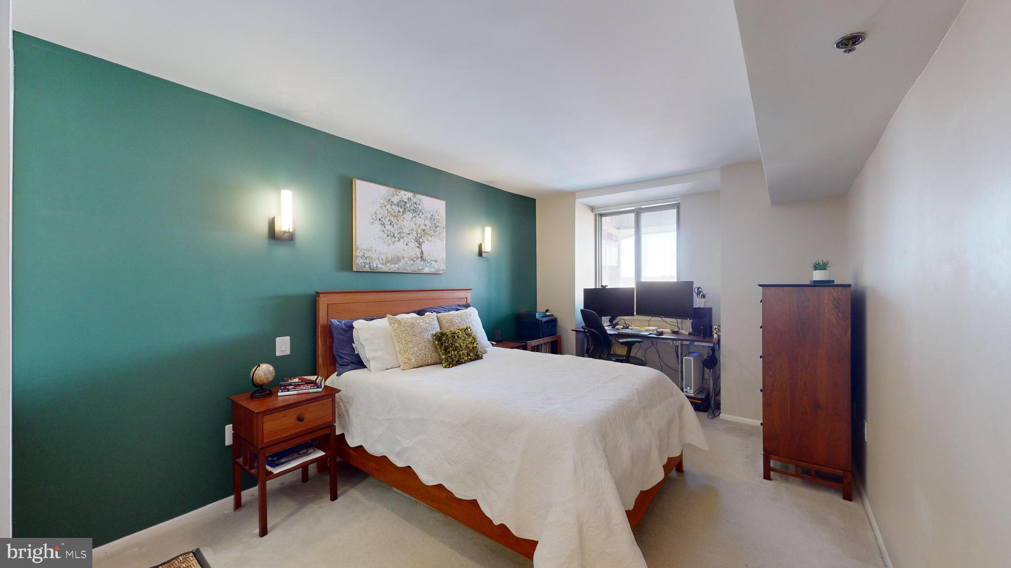 WESTVIEW AT BALLSTON METRO - Residential