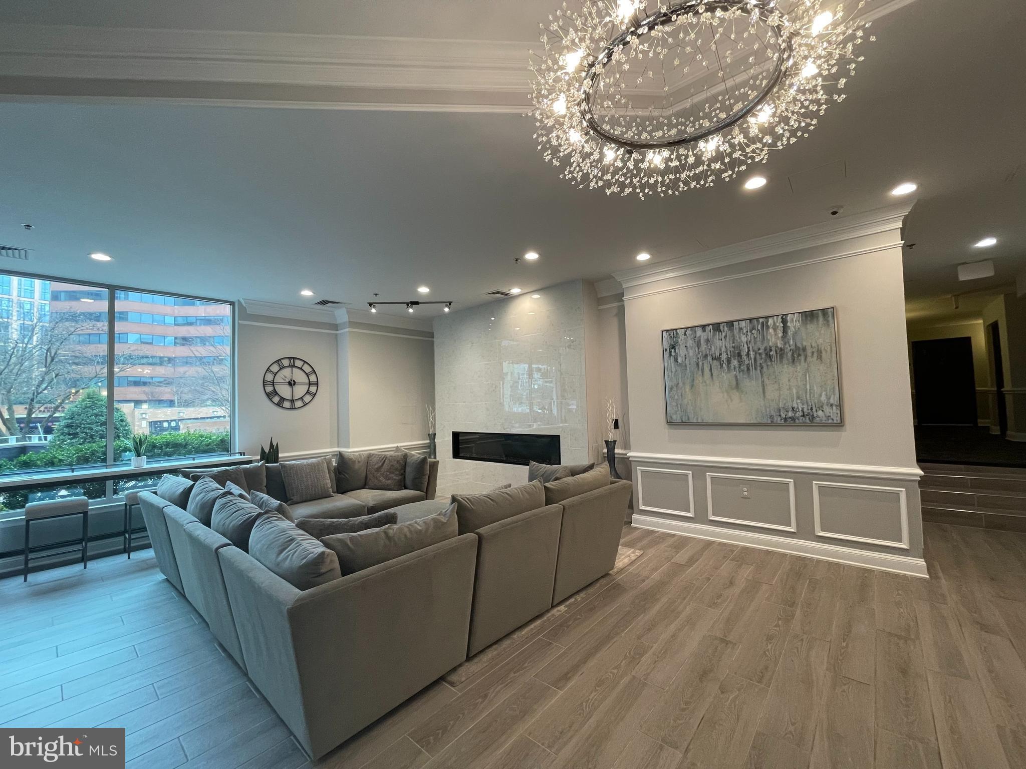 WESTVIEW AT BALLSTON METRO - Residential