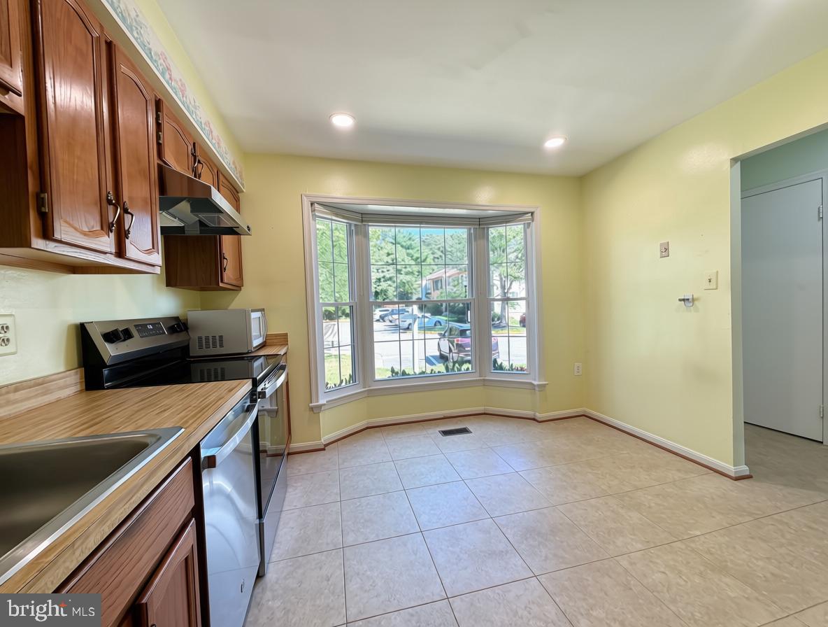 5406 NEW LONDON PARK DRIVE