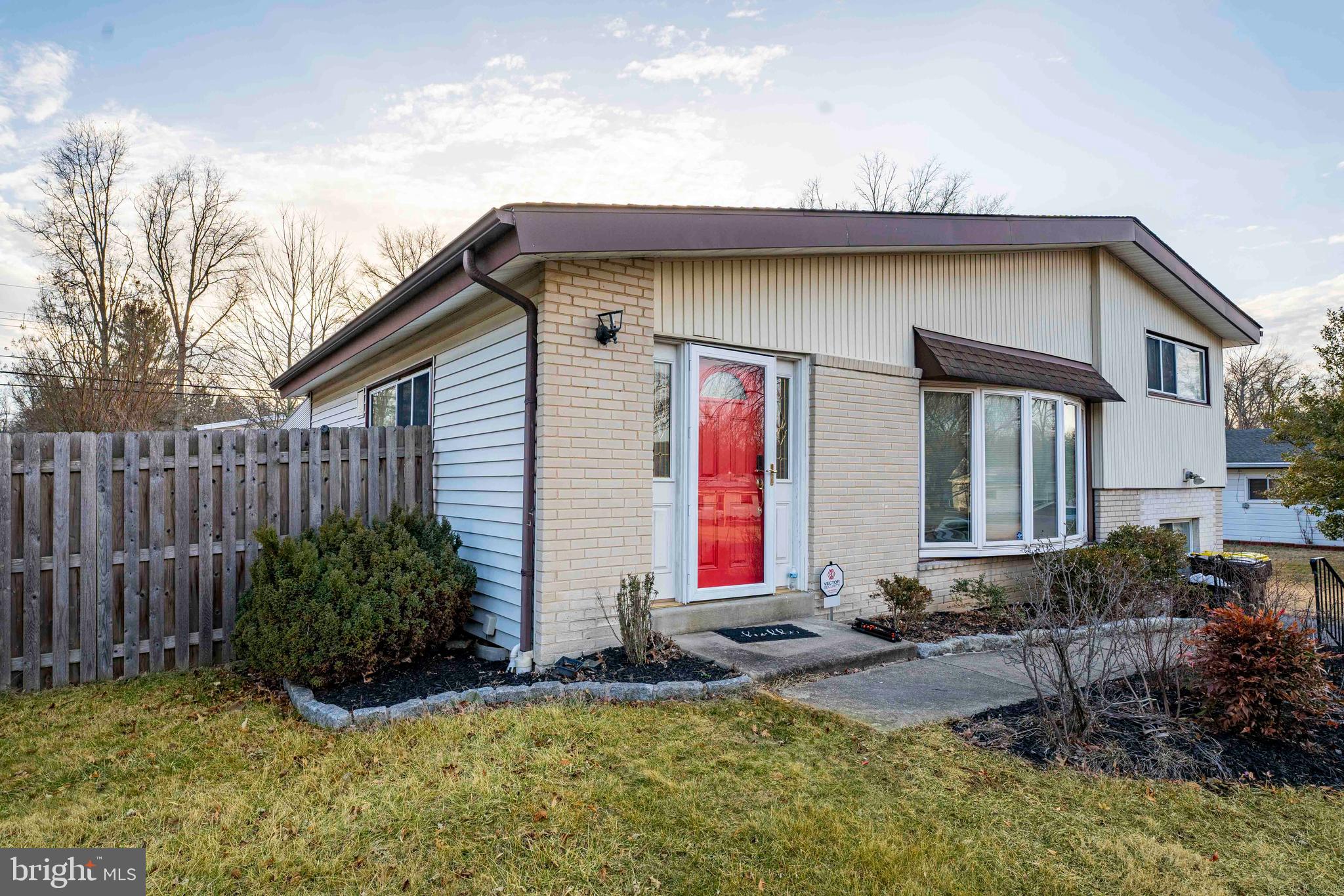 CENTER SQ GREEN - Residential