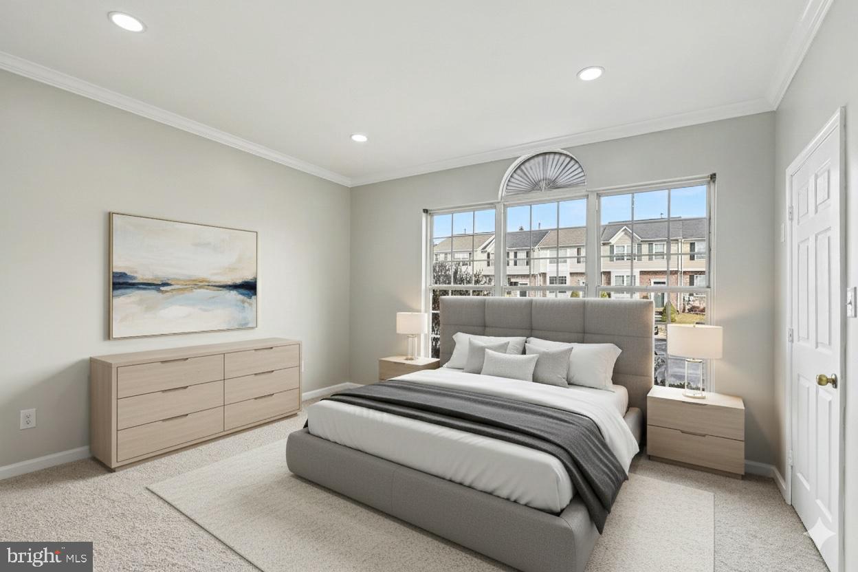 CONSTANT FRIENDSHIP - Residential