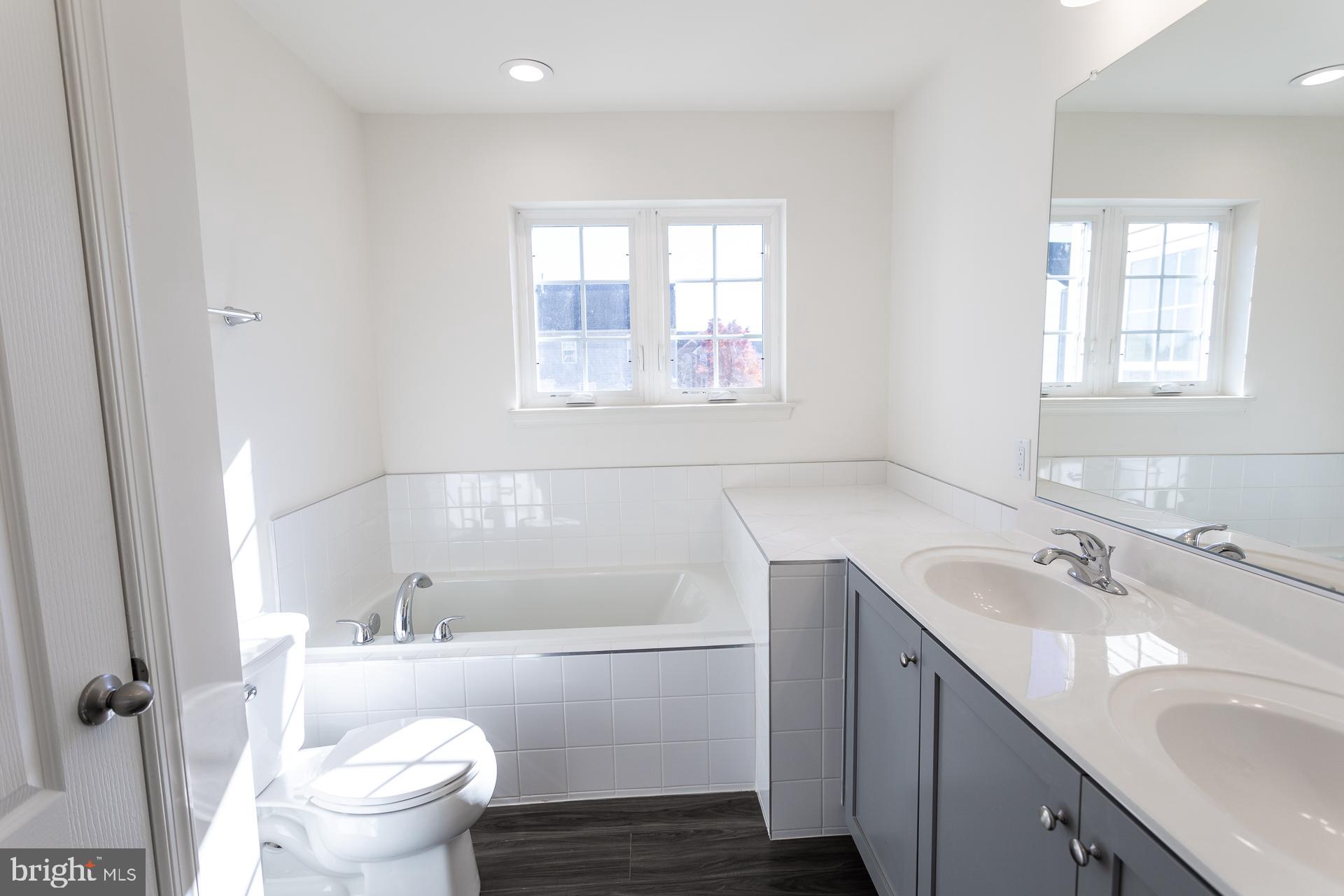 ARCHERS ROCK - Residential