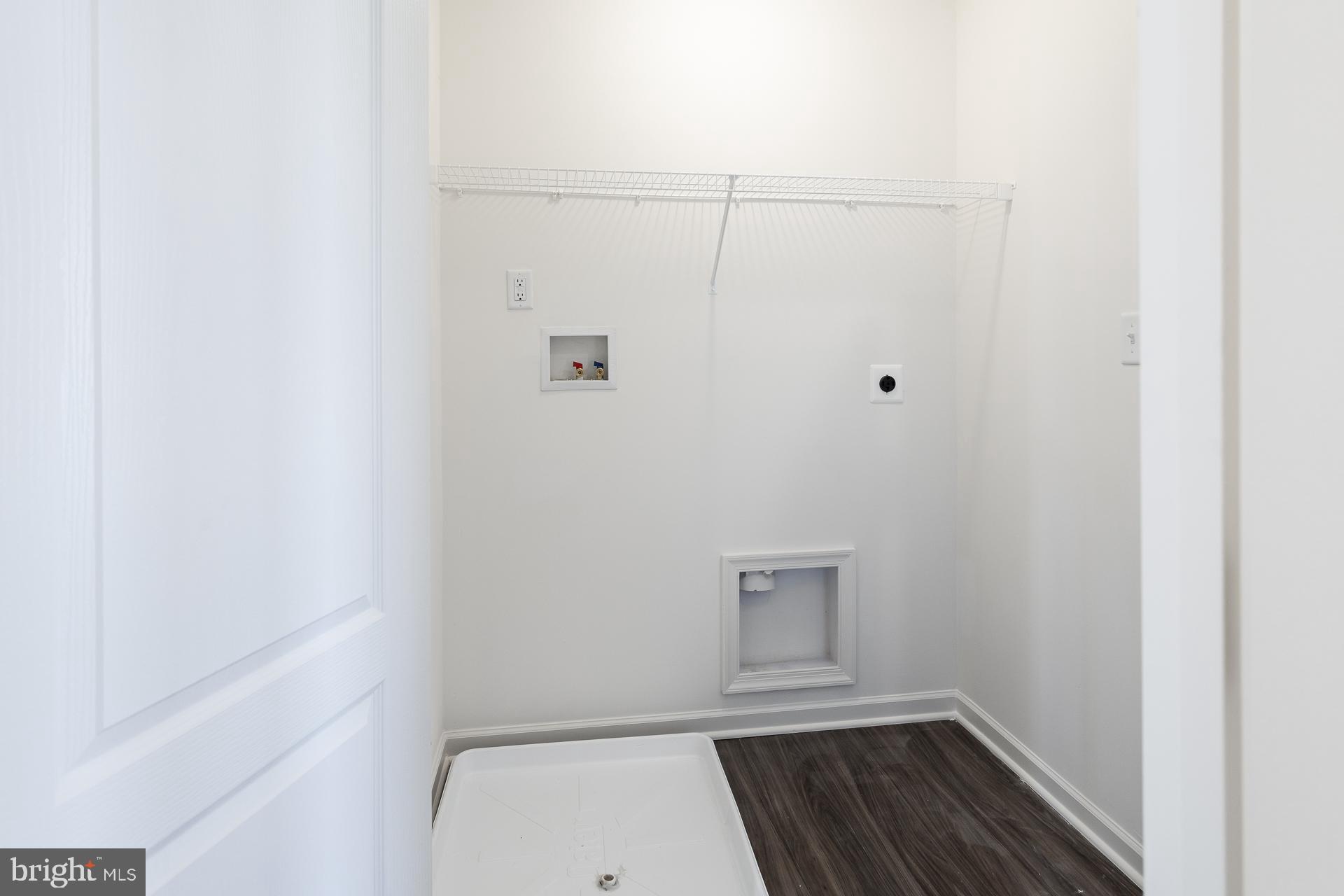 ARCHERS ROCK - Residential