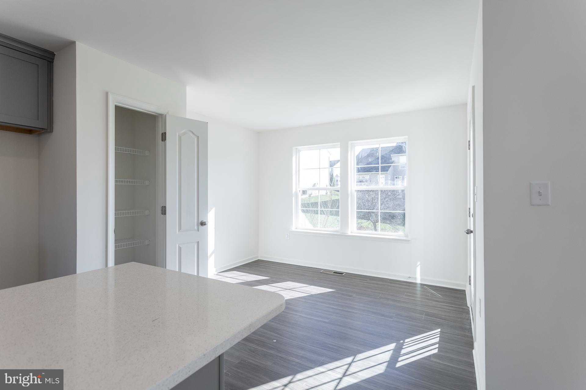 ARCHERS ROCK - Residential