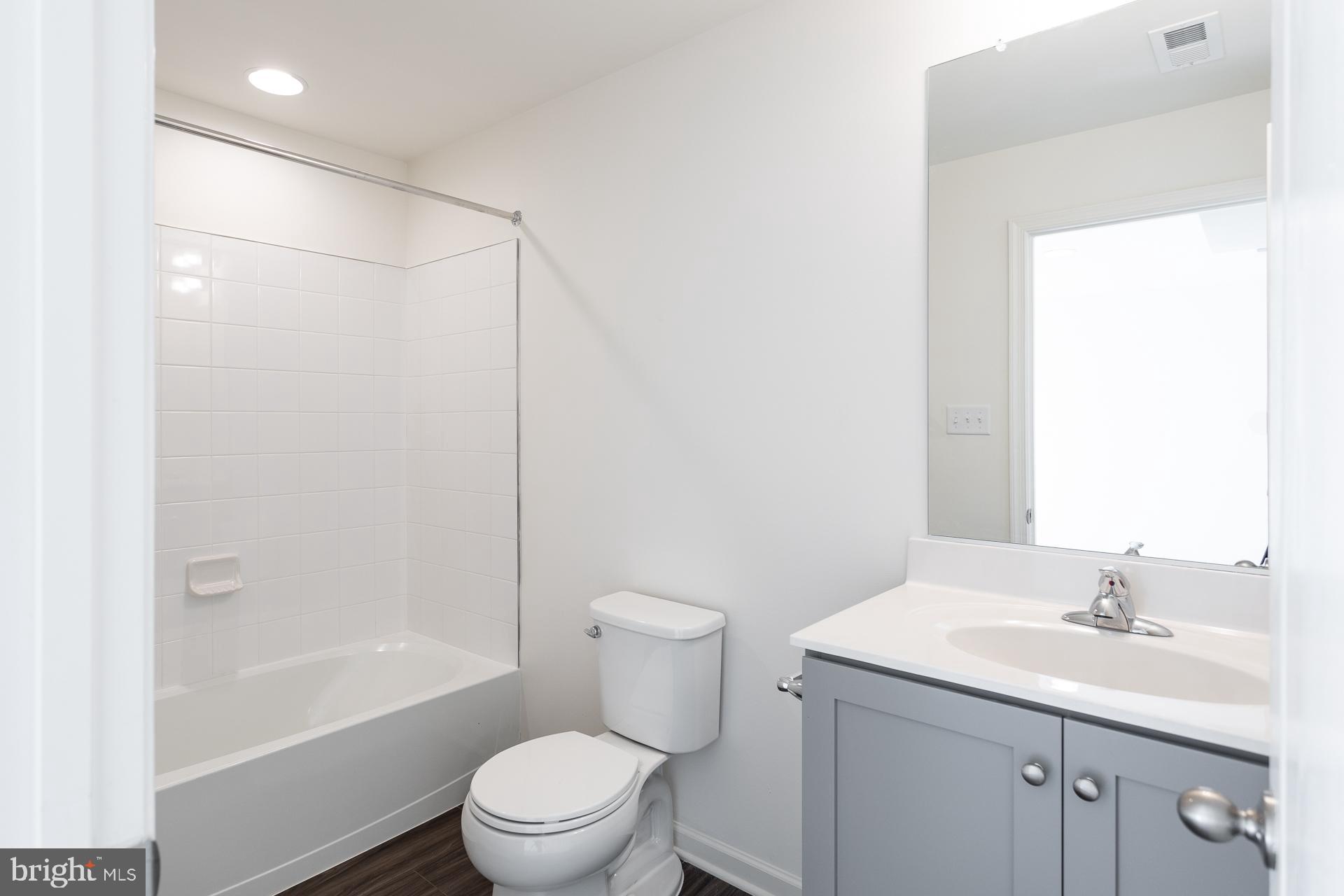 ARCHERS ROCK - Residential