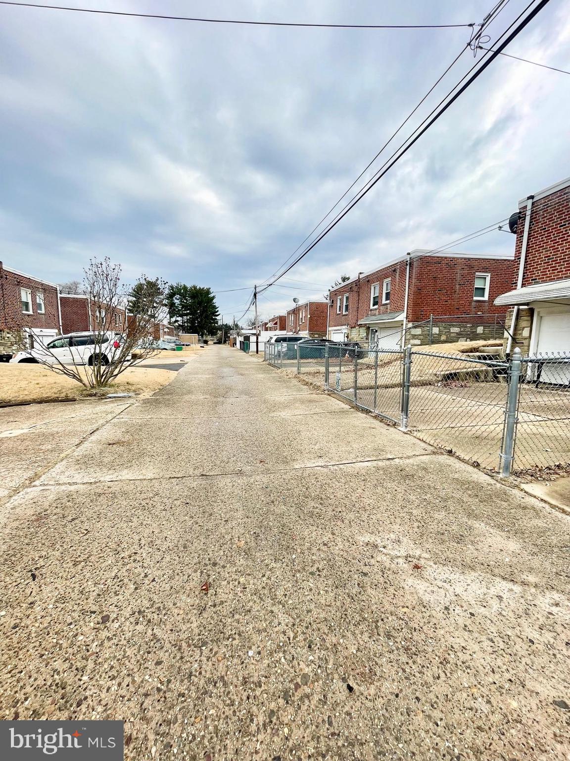 FOX CHASE - Residential