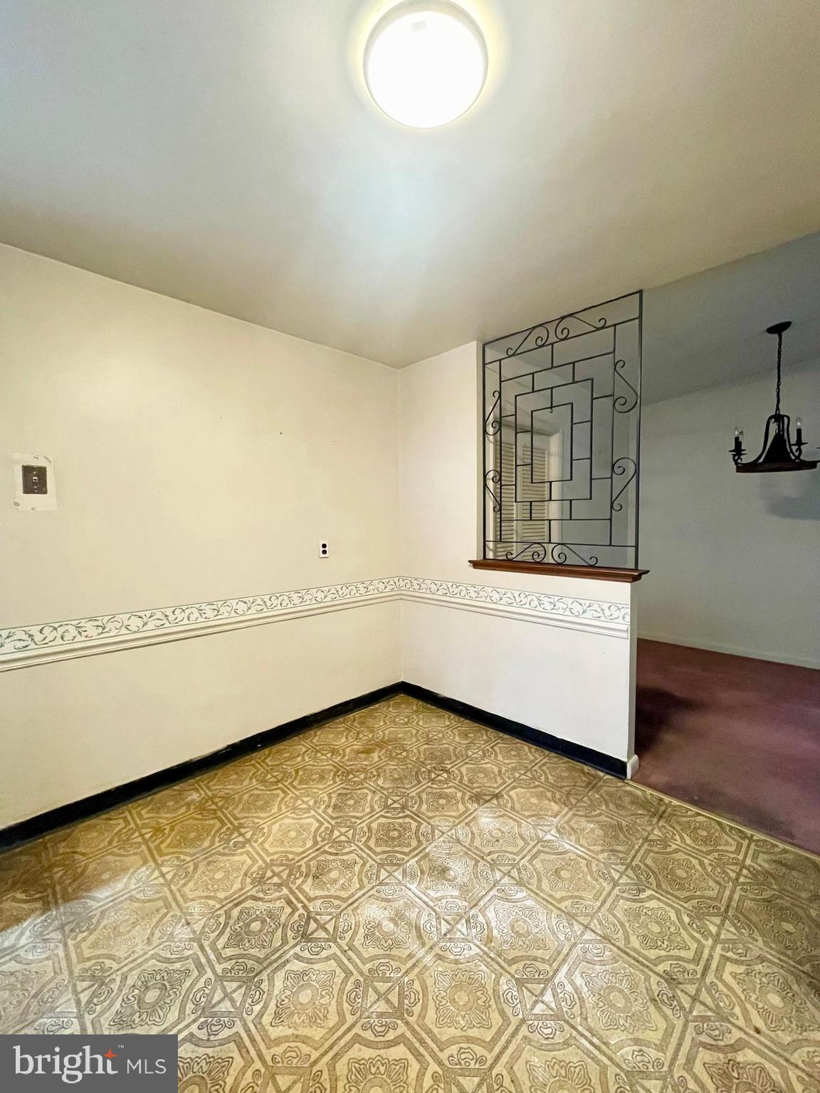 FOX CHASE - Residential