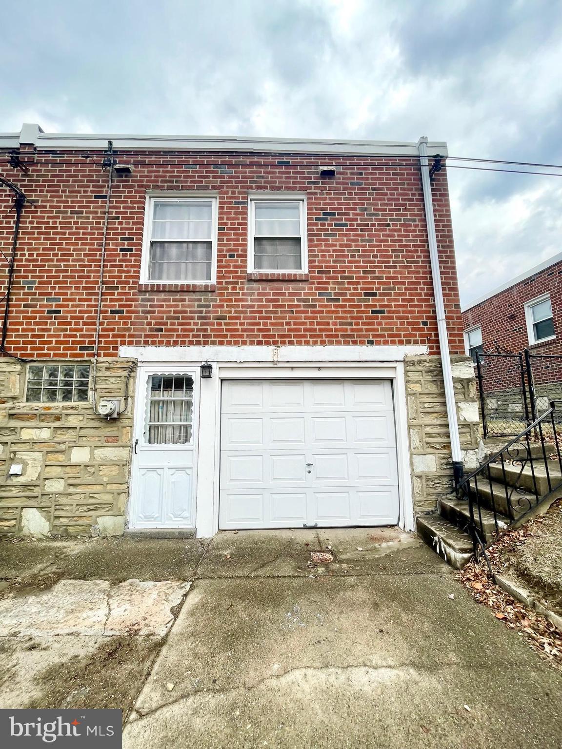 FOX CHASE - Residential