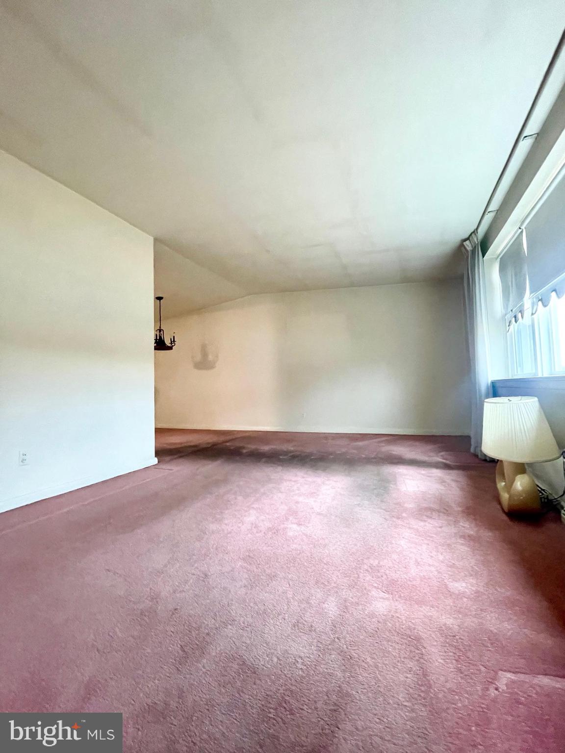 FOX CHASE - Residential