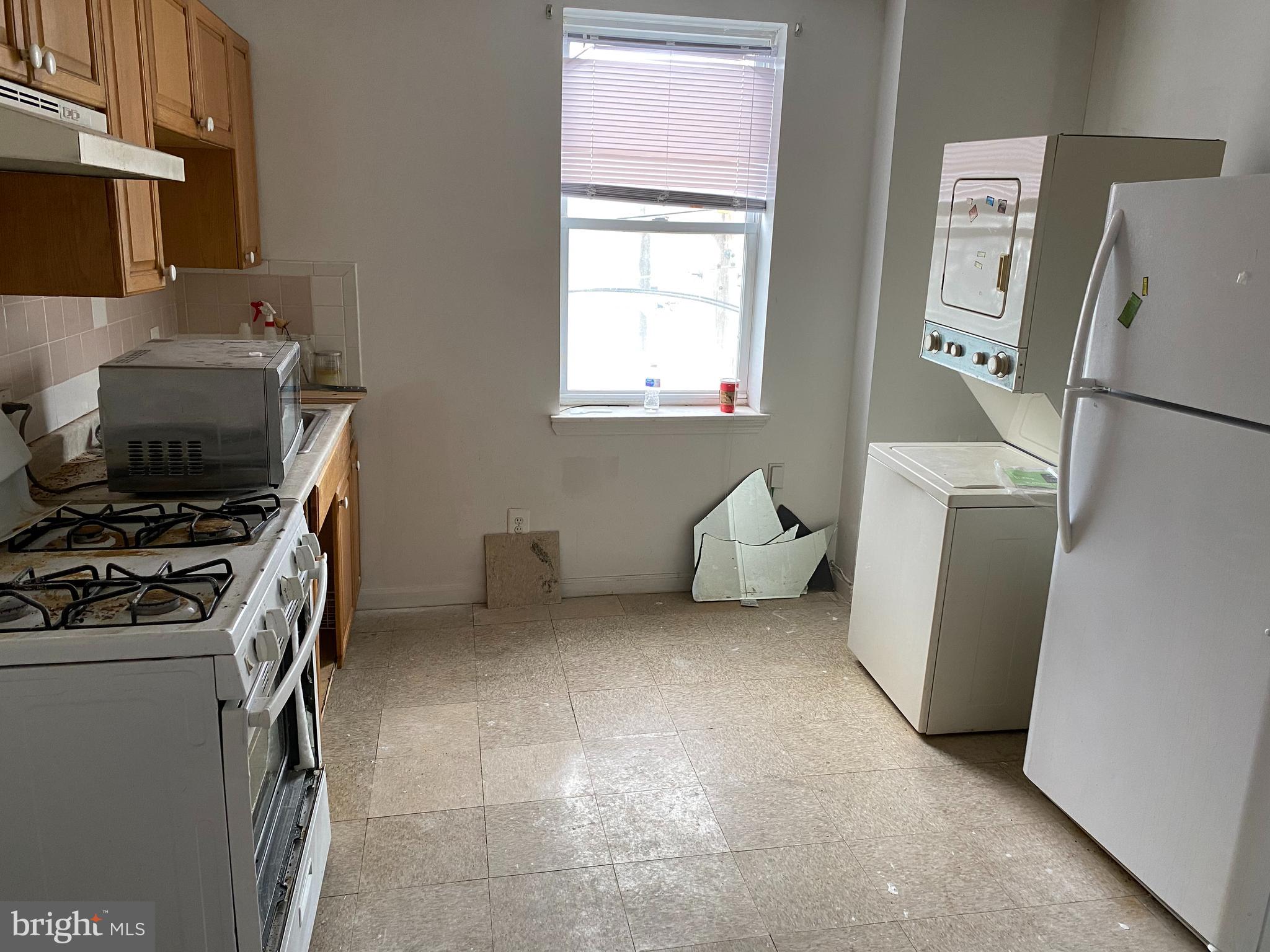 PHILADELPHIA (NORTHWEST) - Commercial Sale