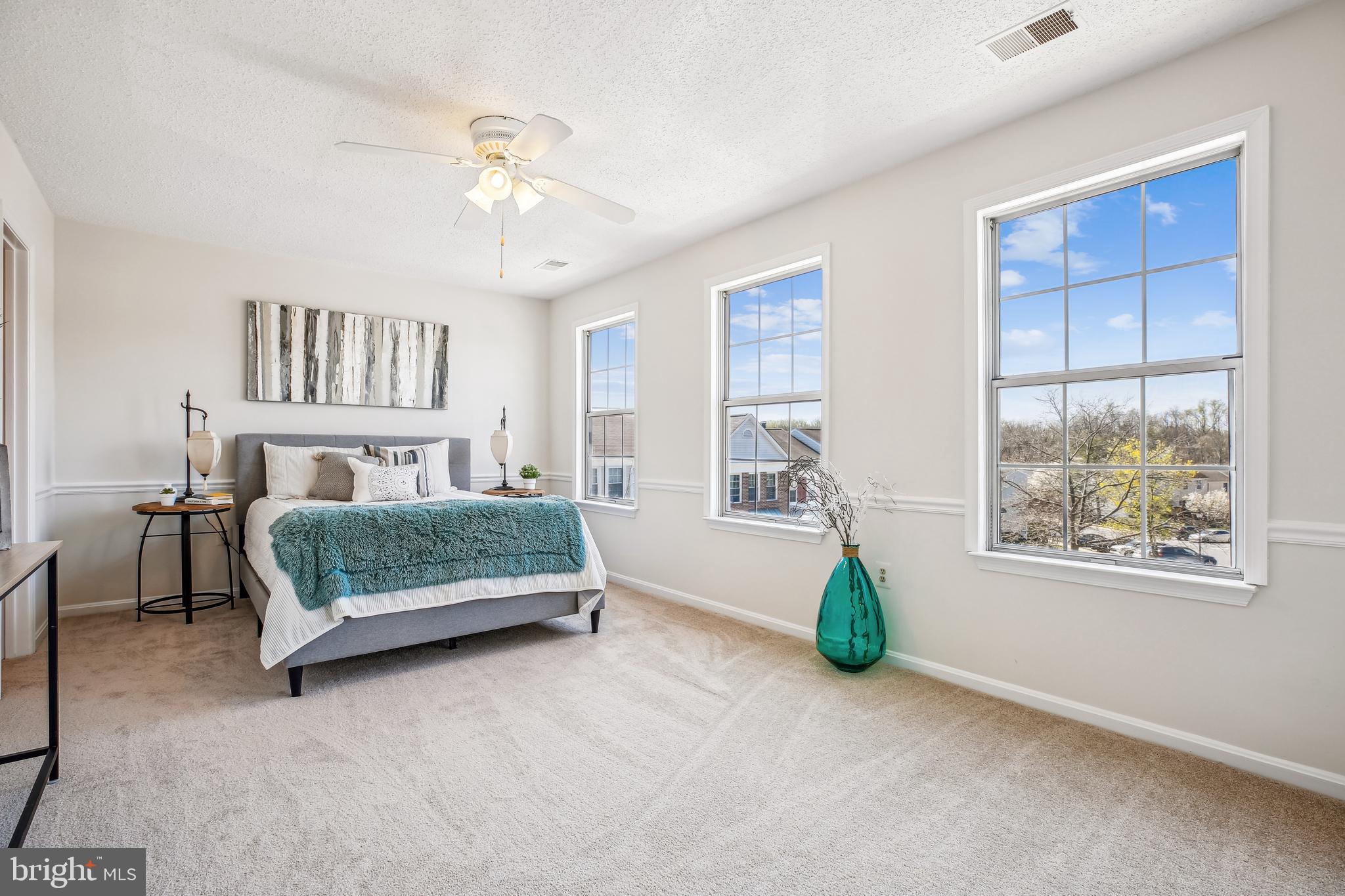 VALLEY STREAM ESTATES - Residential