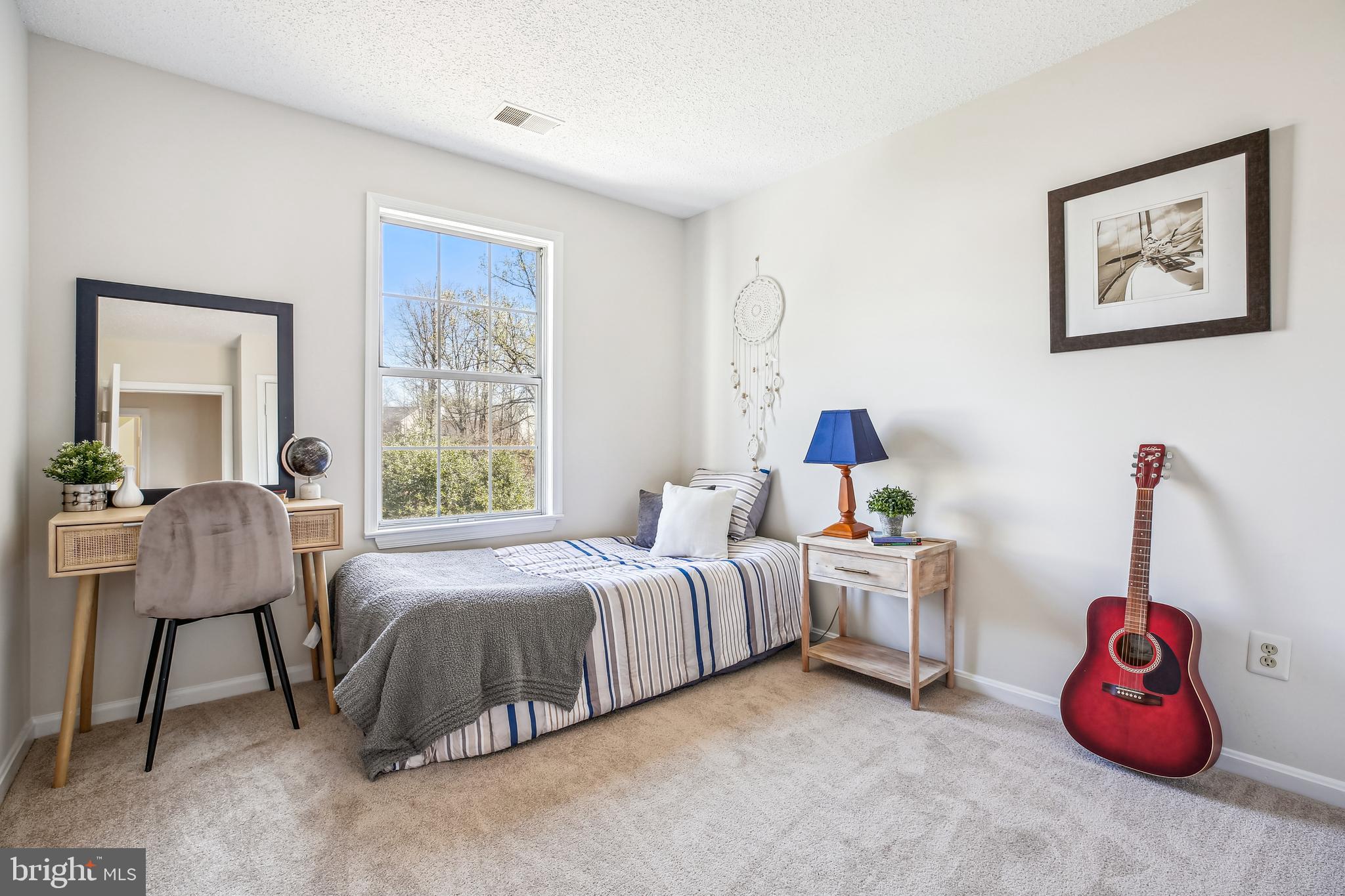 VALLEY STREAM ESTATES - Residential