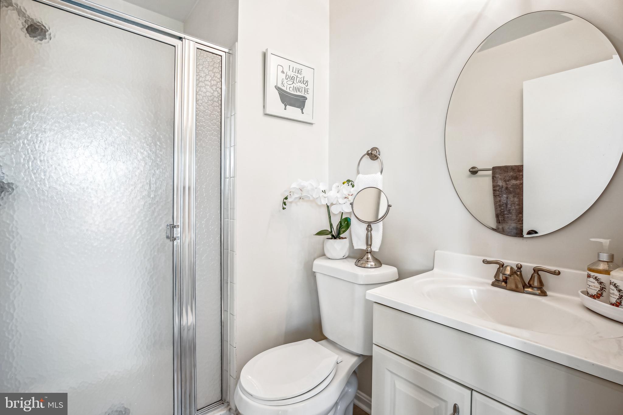 VALLEY STREAM ESTATES - Residential