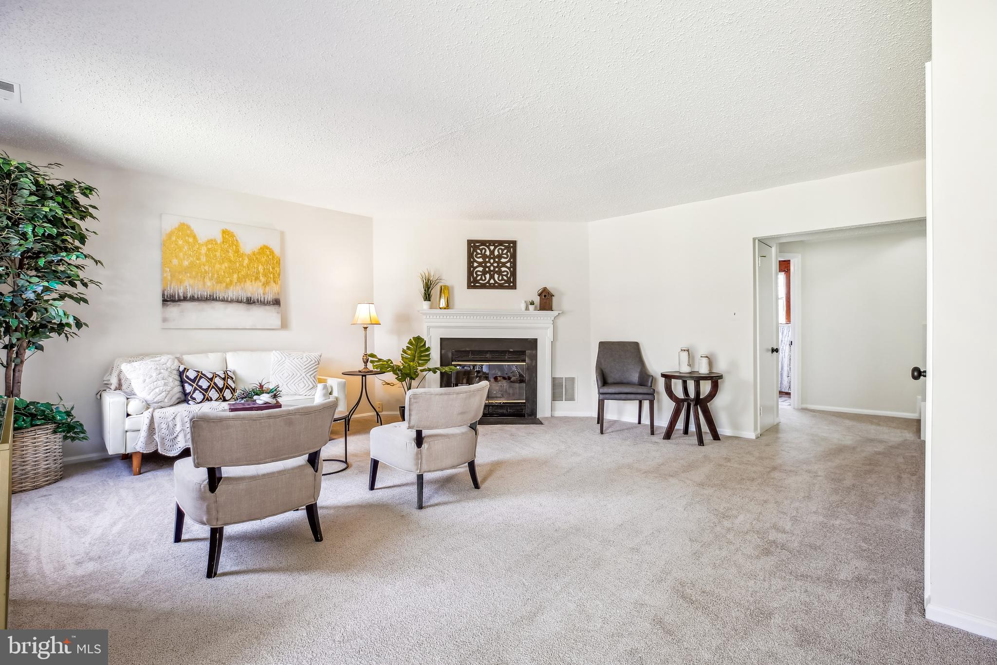 VALLEY STREAM ESTATES - Residential