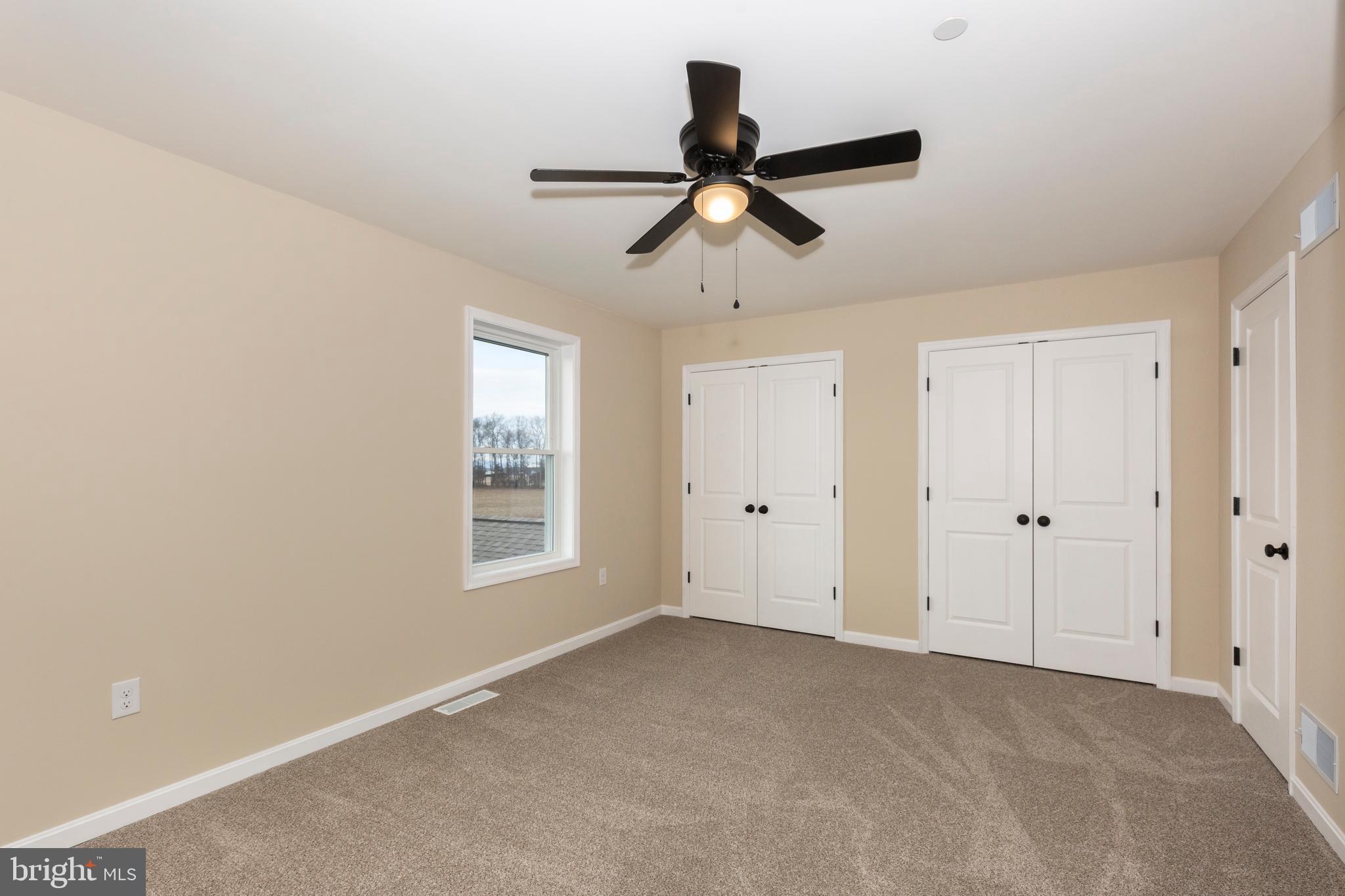 COLONIAL RIDGE - Residential