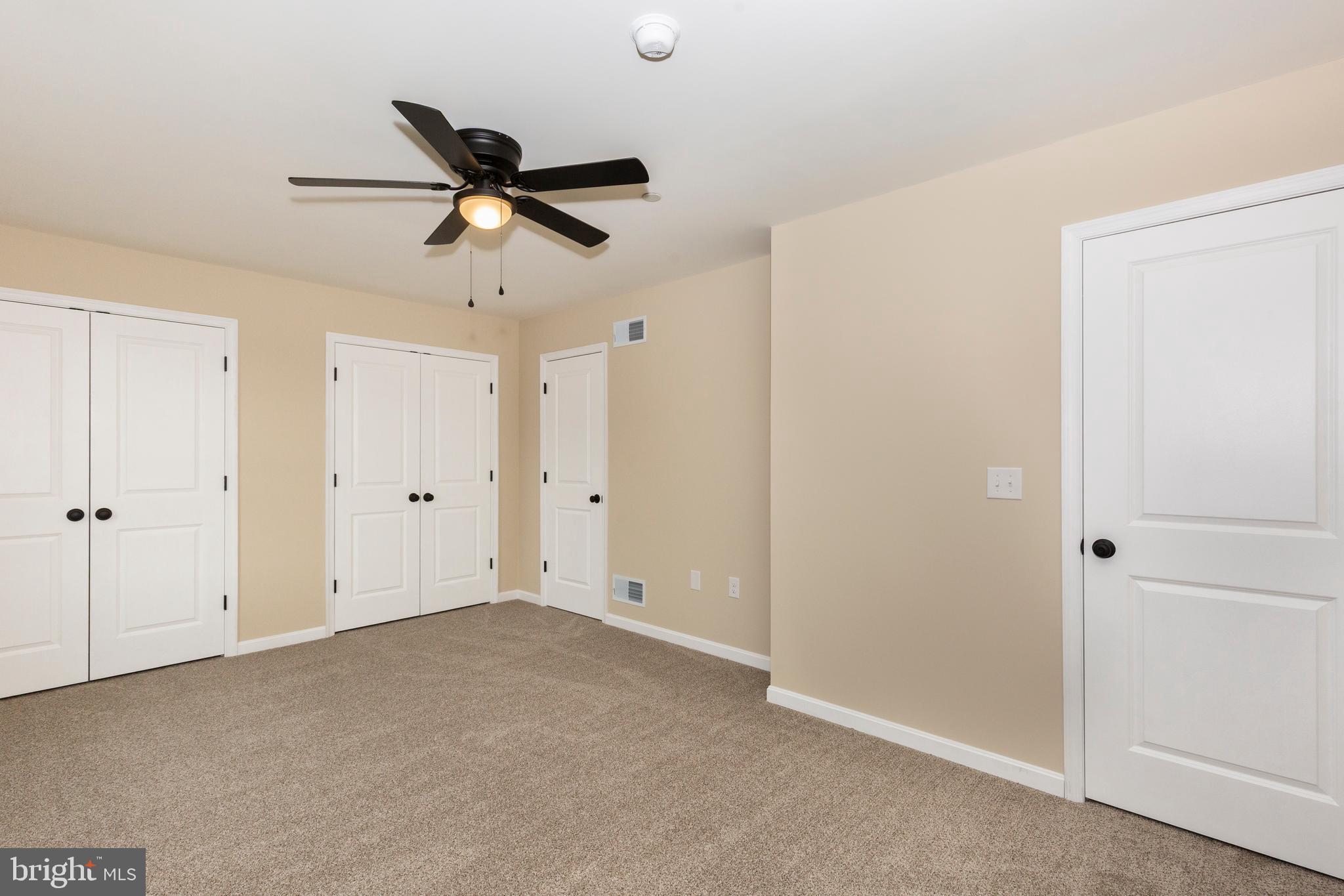 COLONIAL RIDGE - Residential