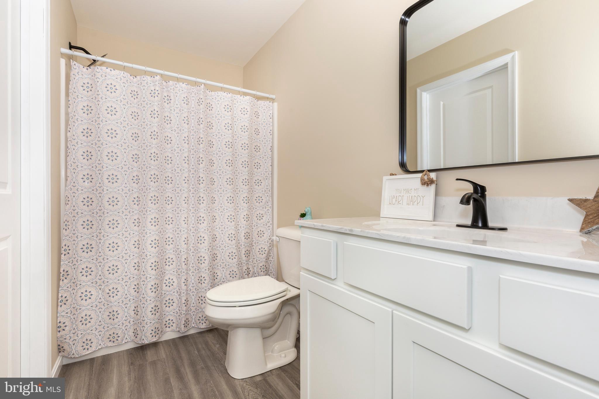 COLONIAL RIDGE - Residential