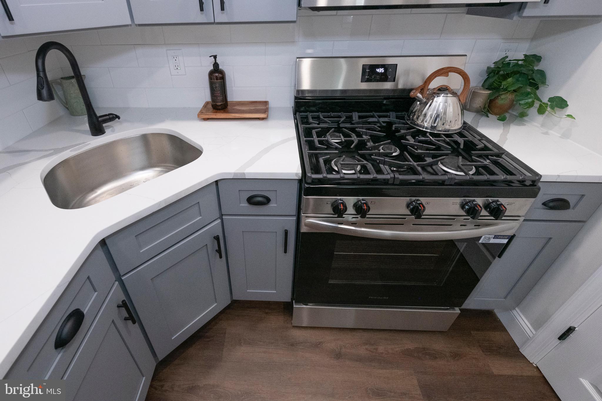 LINWOOD - Residential