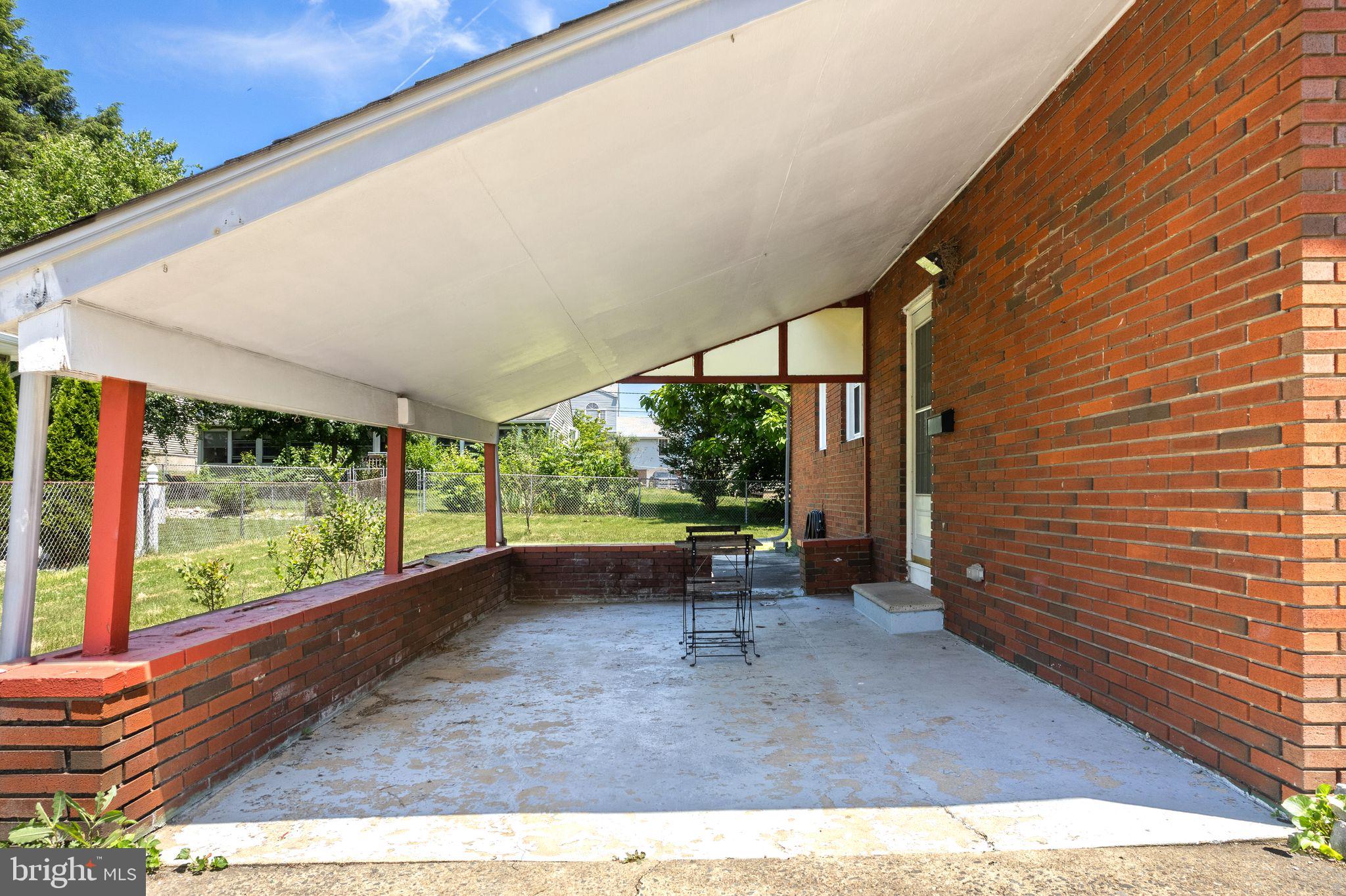 121 DOBBS AVENUE