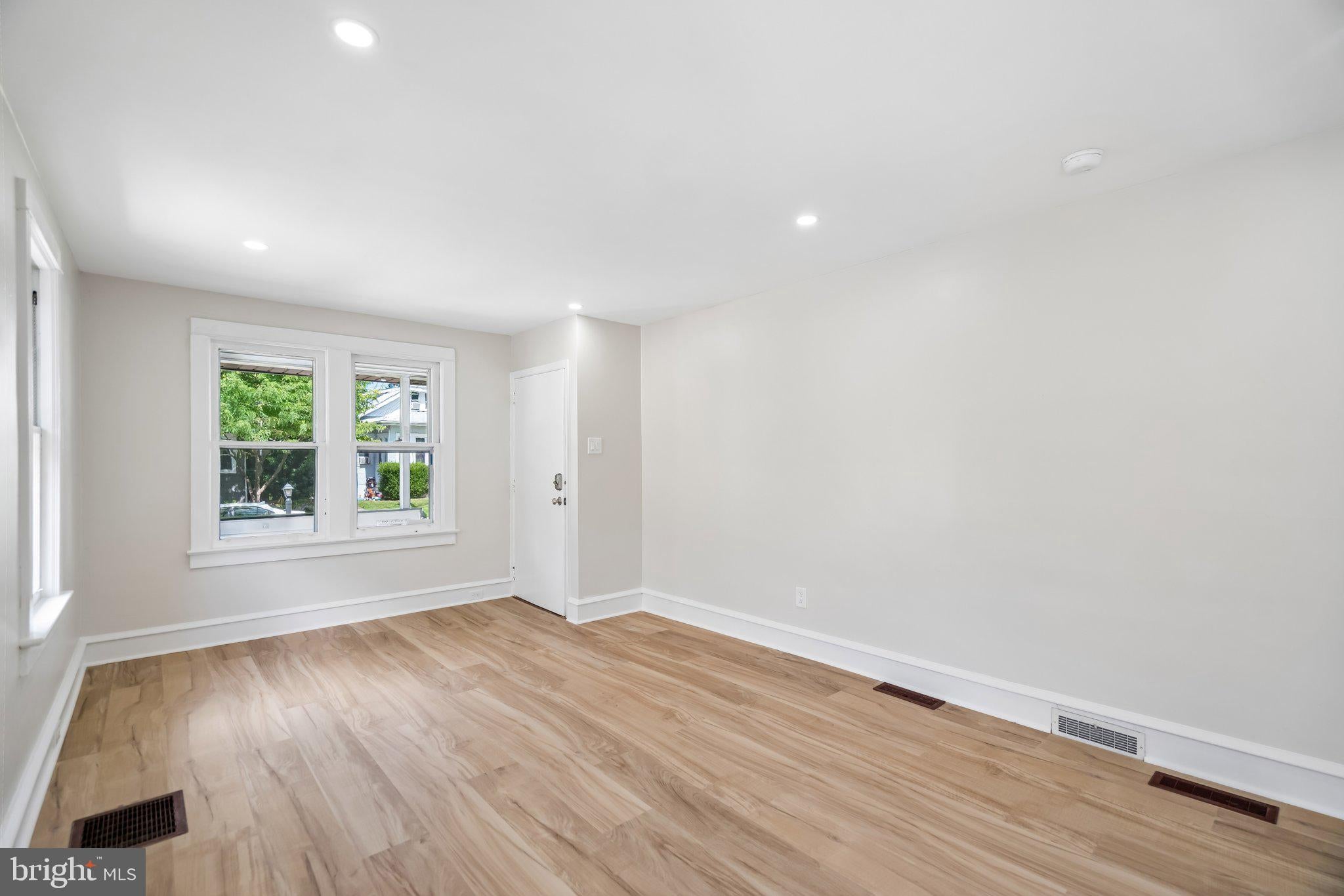 102 E PARK AVENUE B