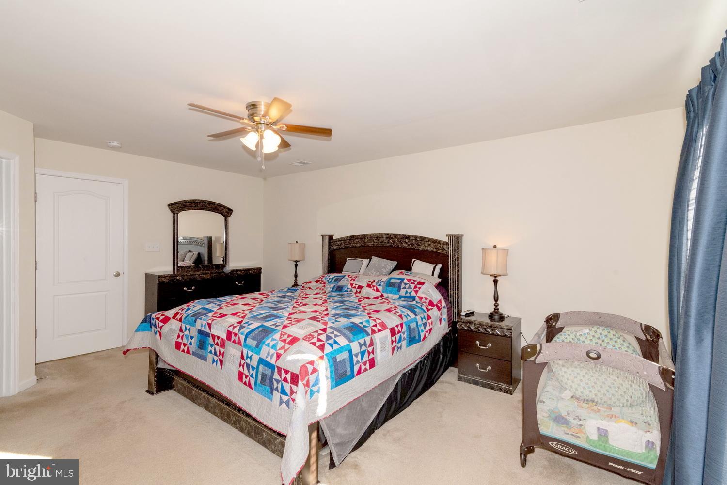 LAKELAND PLACE - Residential