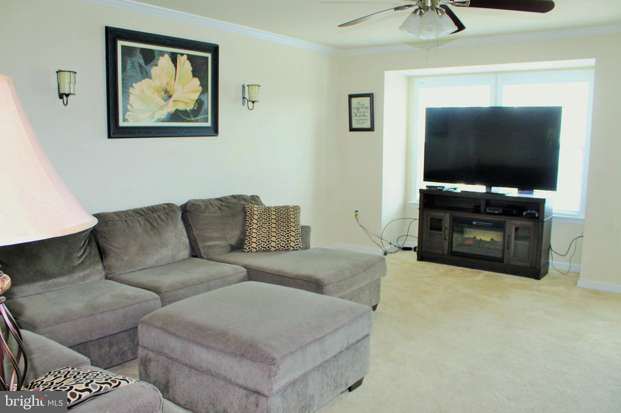 LAKELAND PLACE - Residential