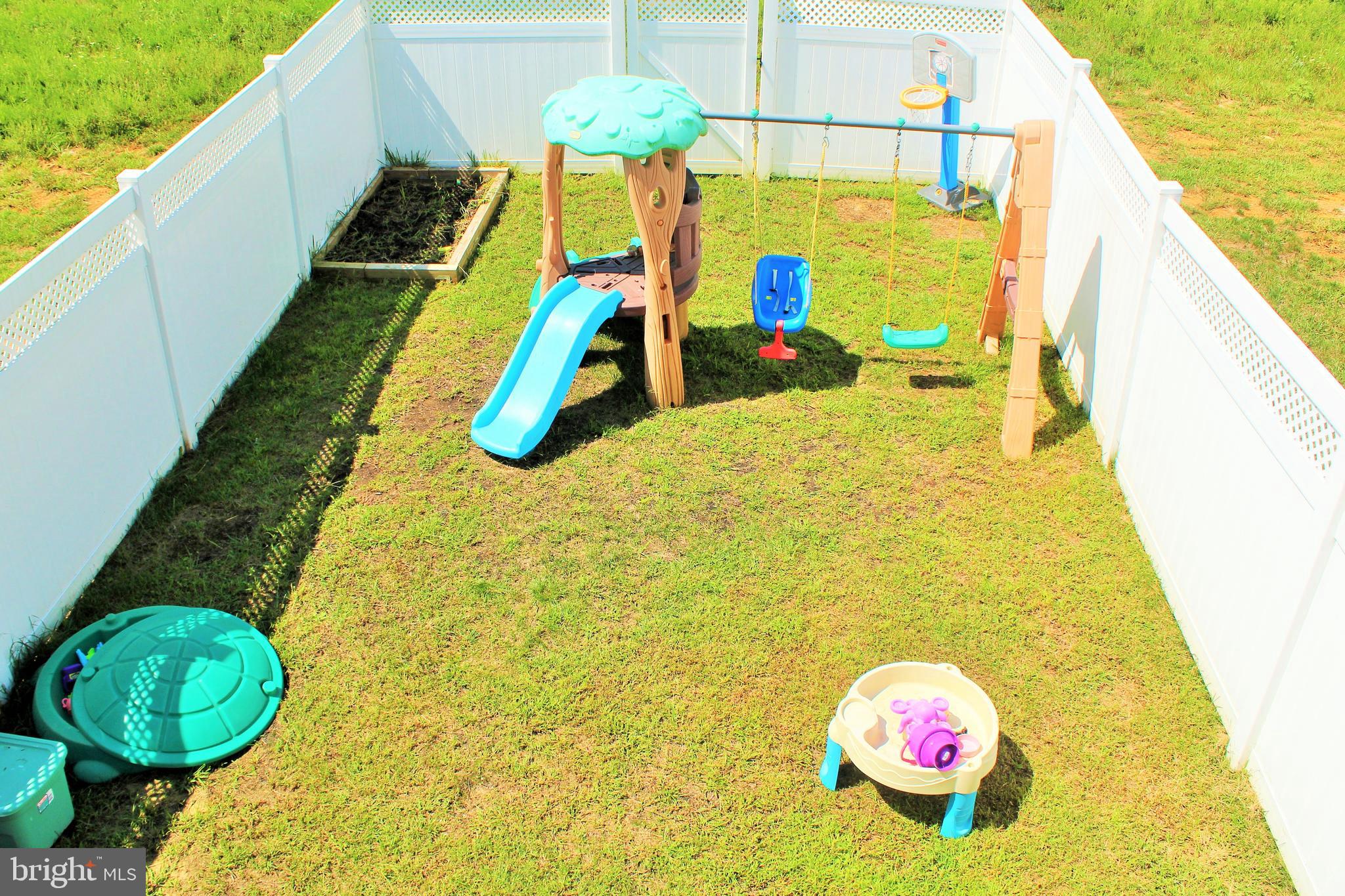 LAKELAND PLACE - Residential