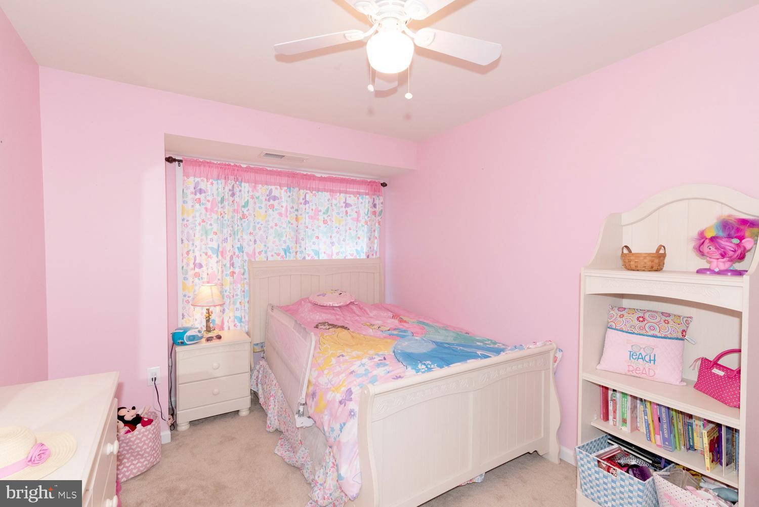 LAKELAND PLACE - Residential