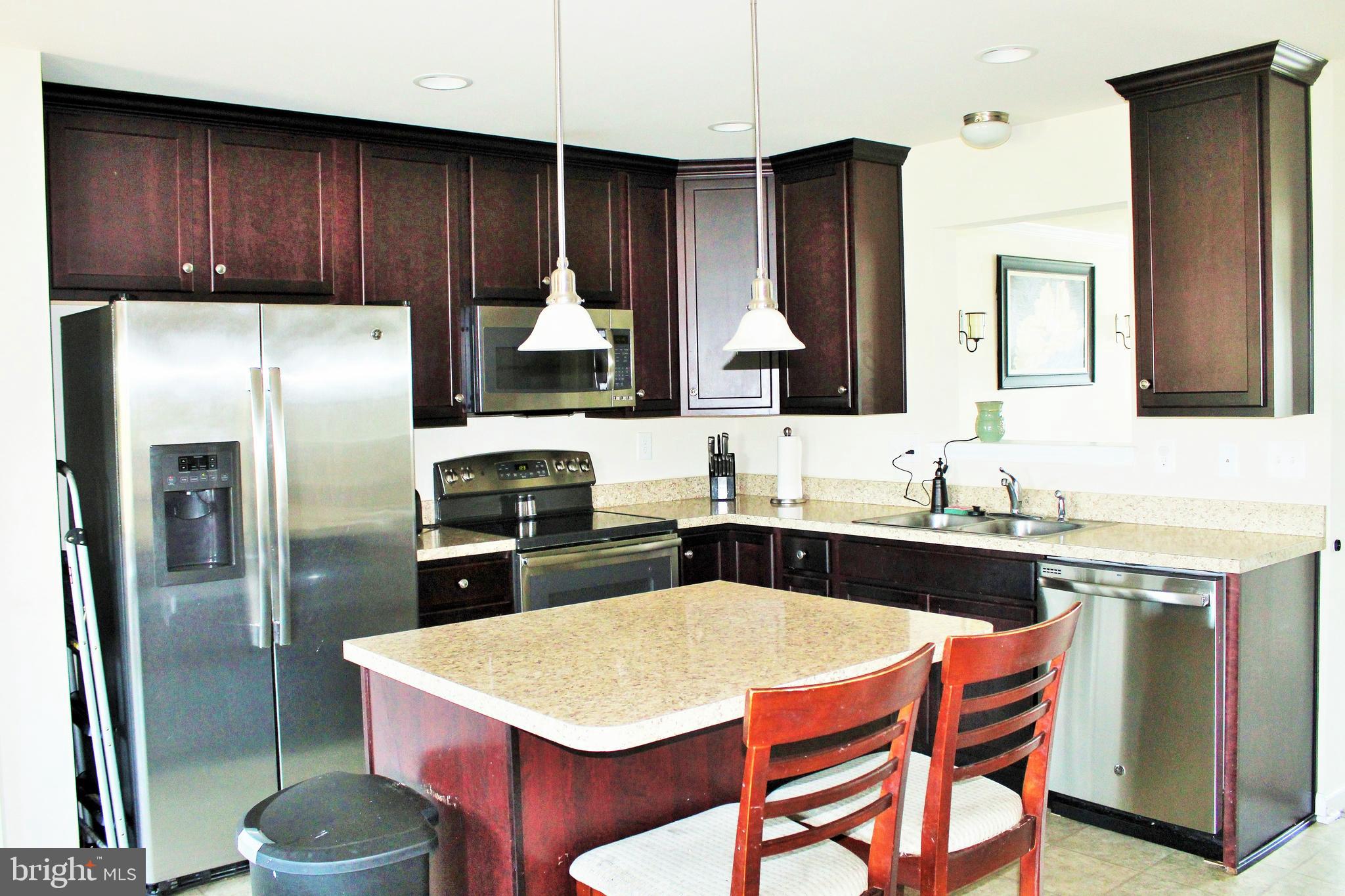 LAKELAND PLACE - Residential