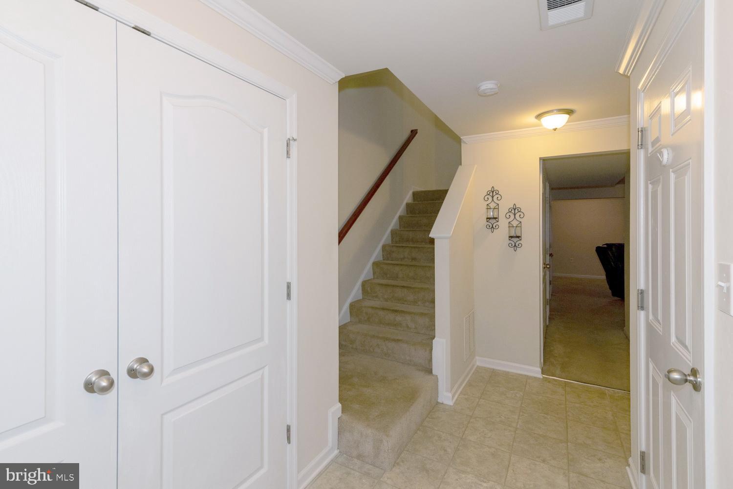 LAKELAND PLACE - Residential