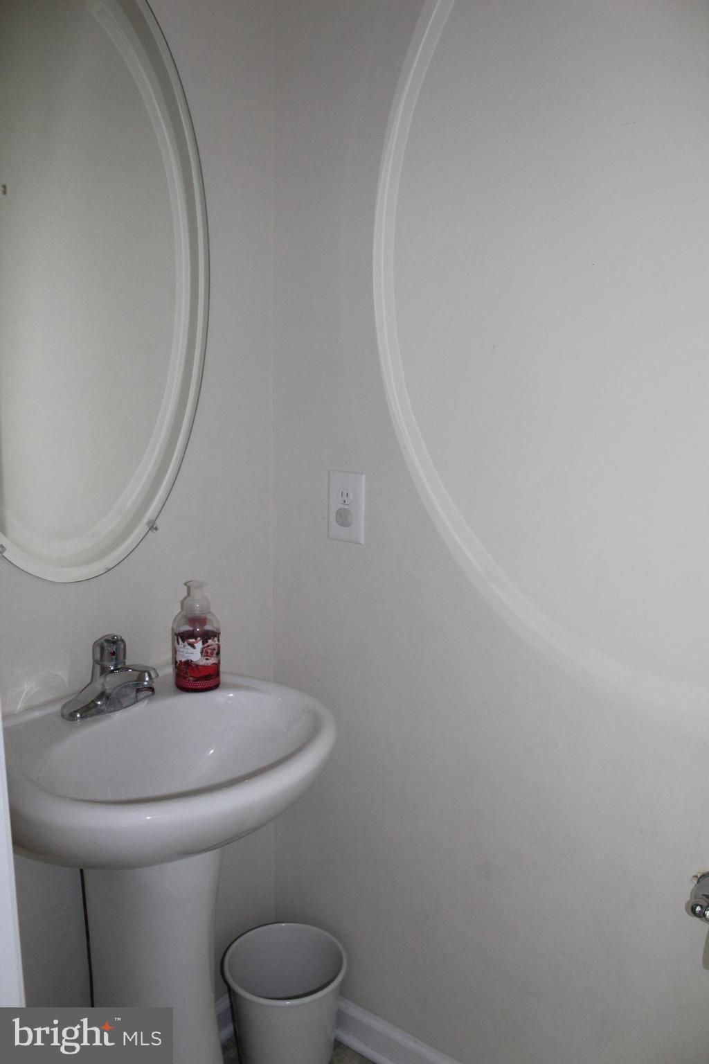 LAKELAND PLACE - Residential