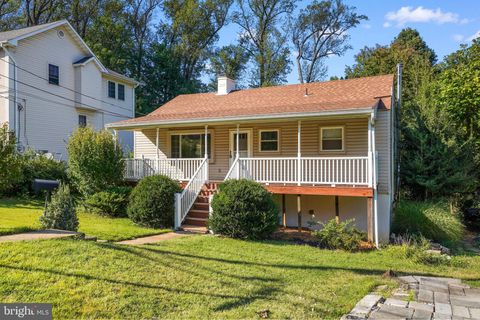 6436 MAPLEWOOD DRIVE FALLS CHURCH VA 22041