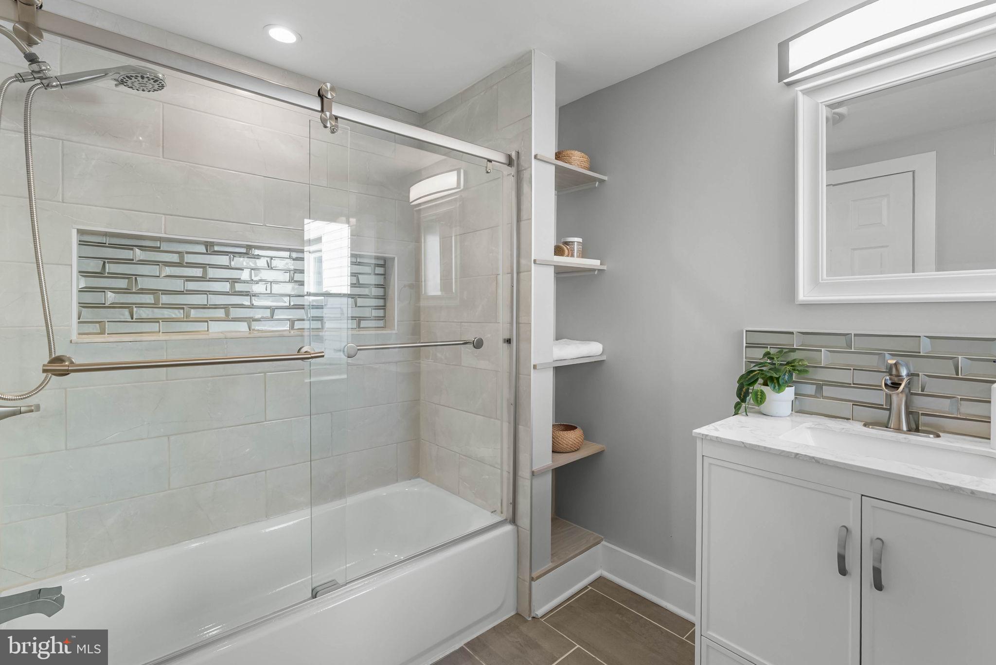 GRAYS FERRY - Residential