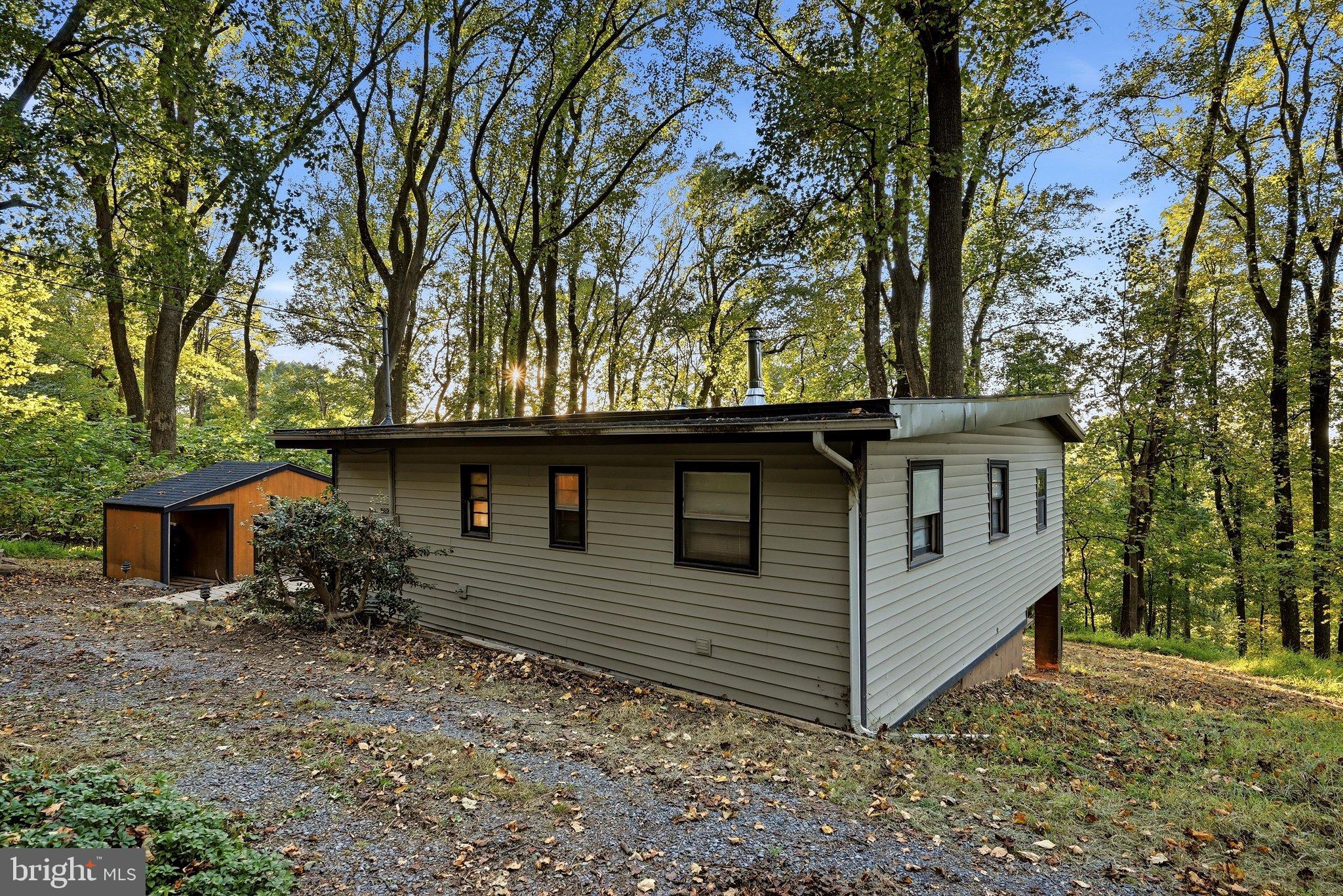 892 MASSANUTTEN MOUNTAIN DRIVE