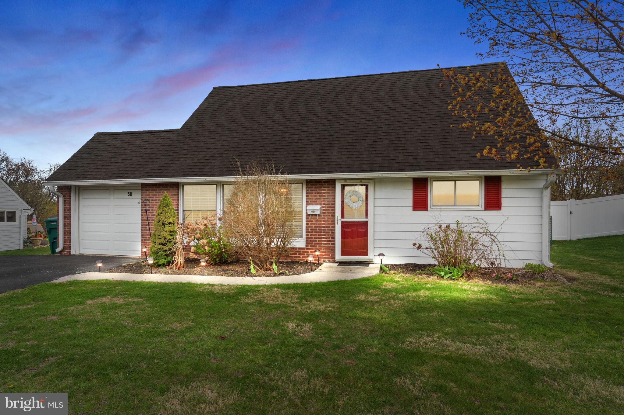 TWIN OAKS - Residential