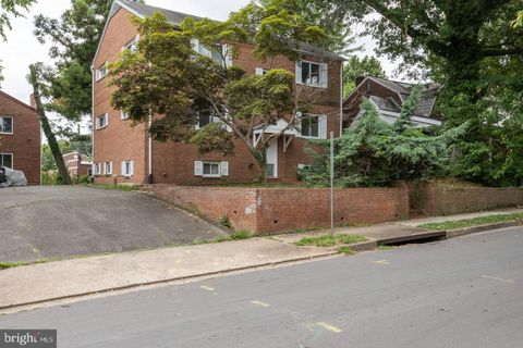500 26TH STREET S 2 ARLINGTON VA 22202