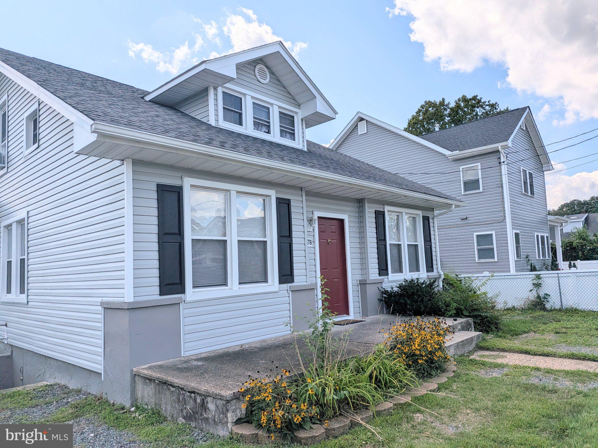 7 DRESSER AVENUE B