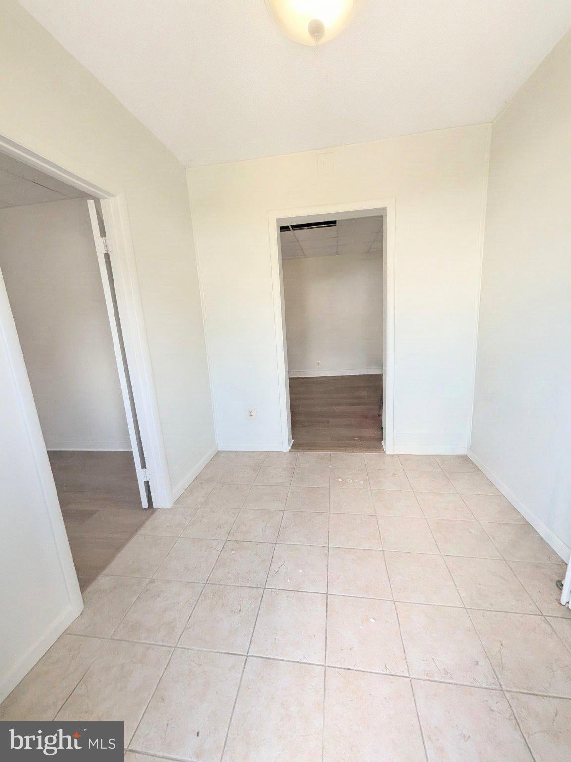 7 DRESSER AVENUE B