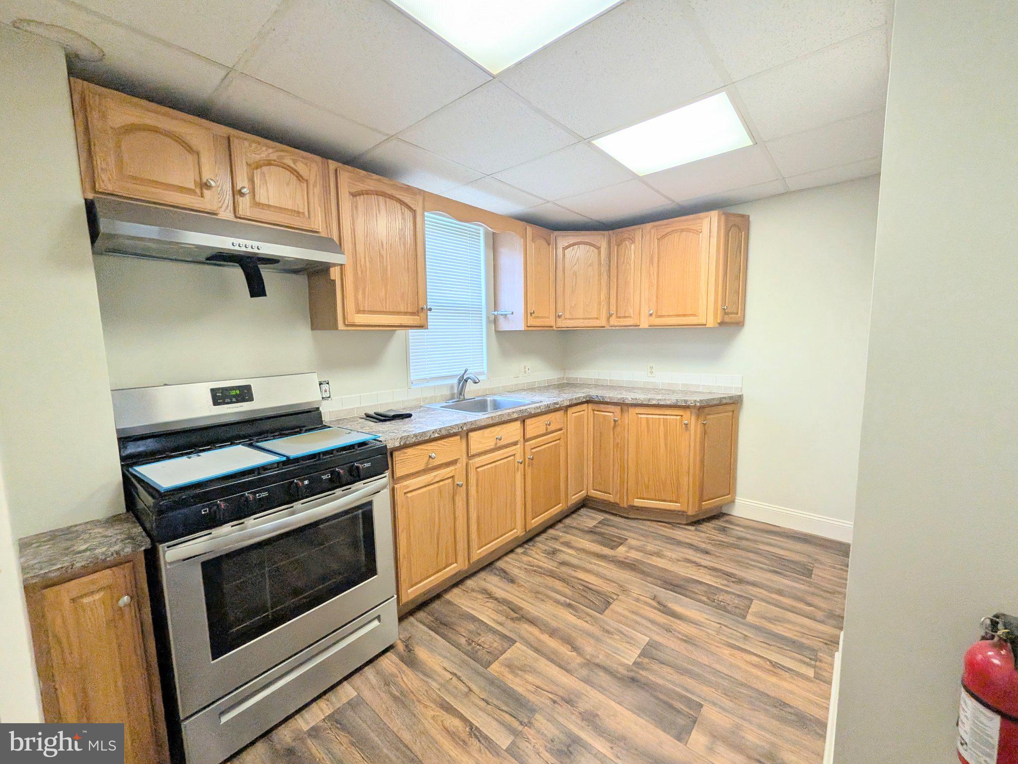7 DRESSER AVENUE B