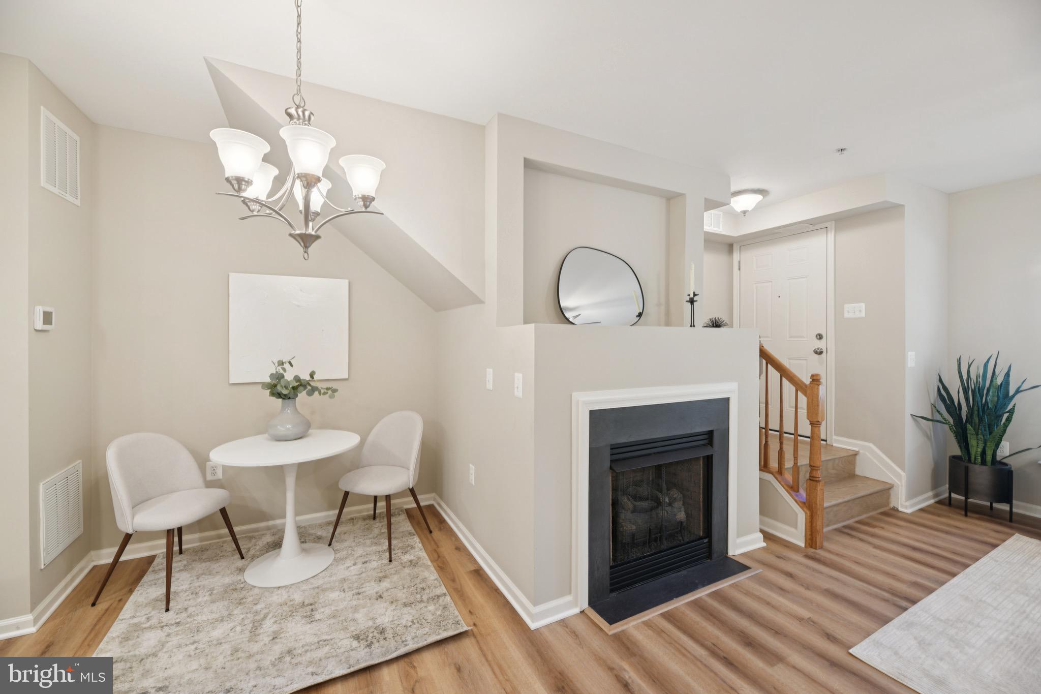 MARKET CENTER CONDOMINIUM - Residential