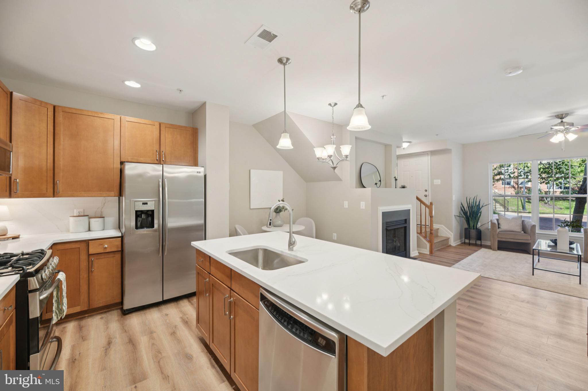 MARKET CENTER CONDOMINIUM - Residential