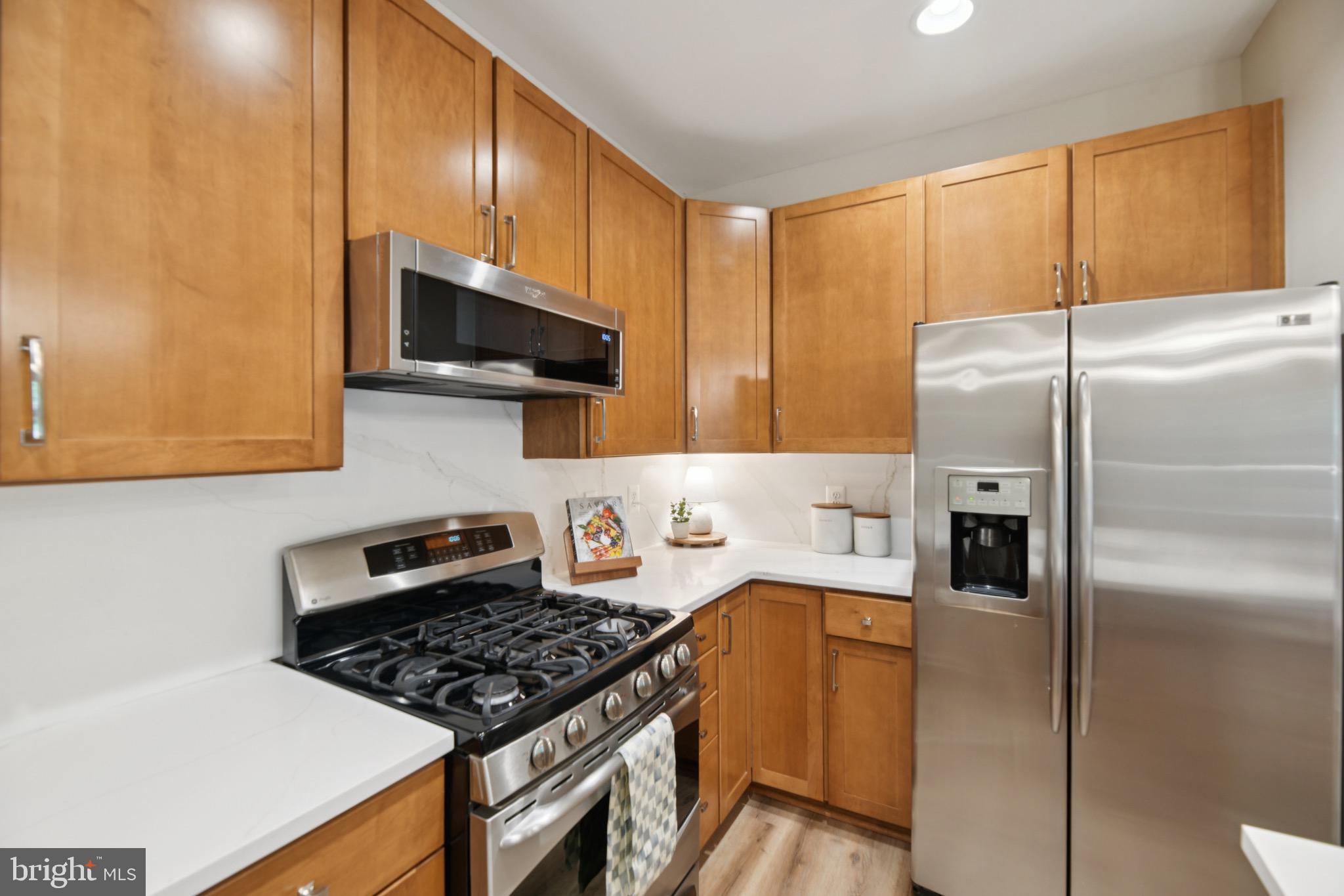 MARKET CENTER CONDOMINIUM - Residential