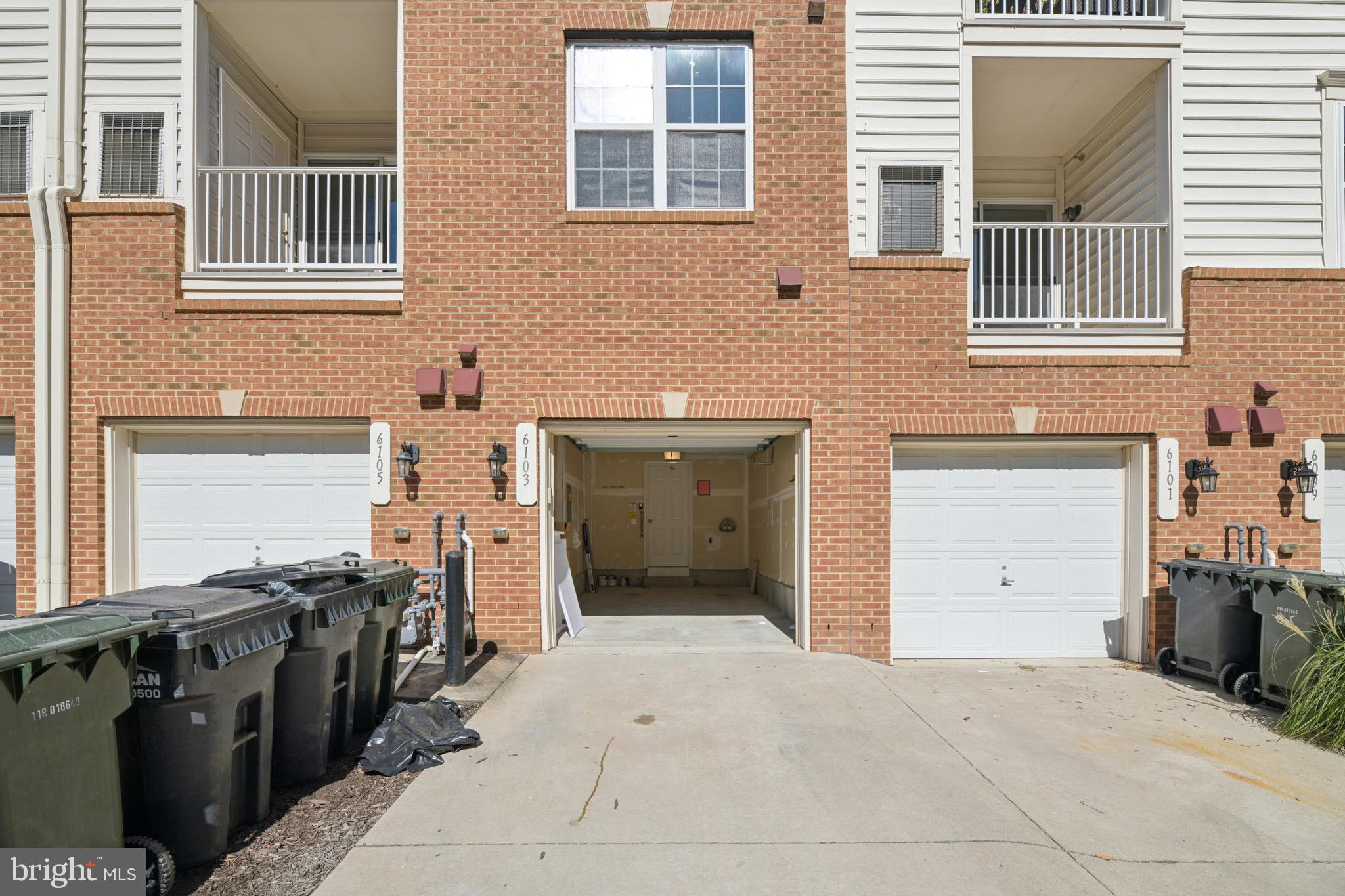 MARKET CENTER CONDOMINIUM - Residential