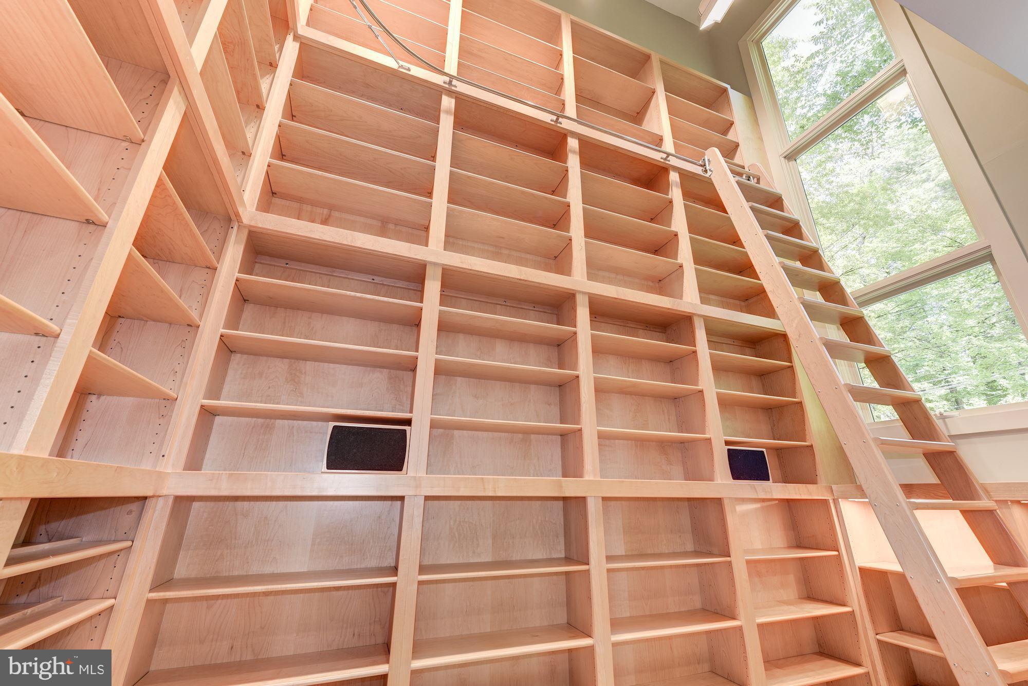 ROCKVILLE - Residential