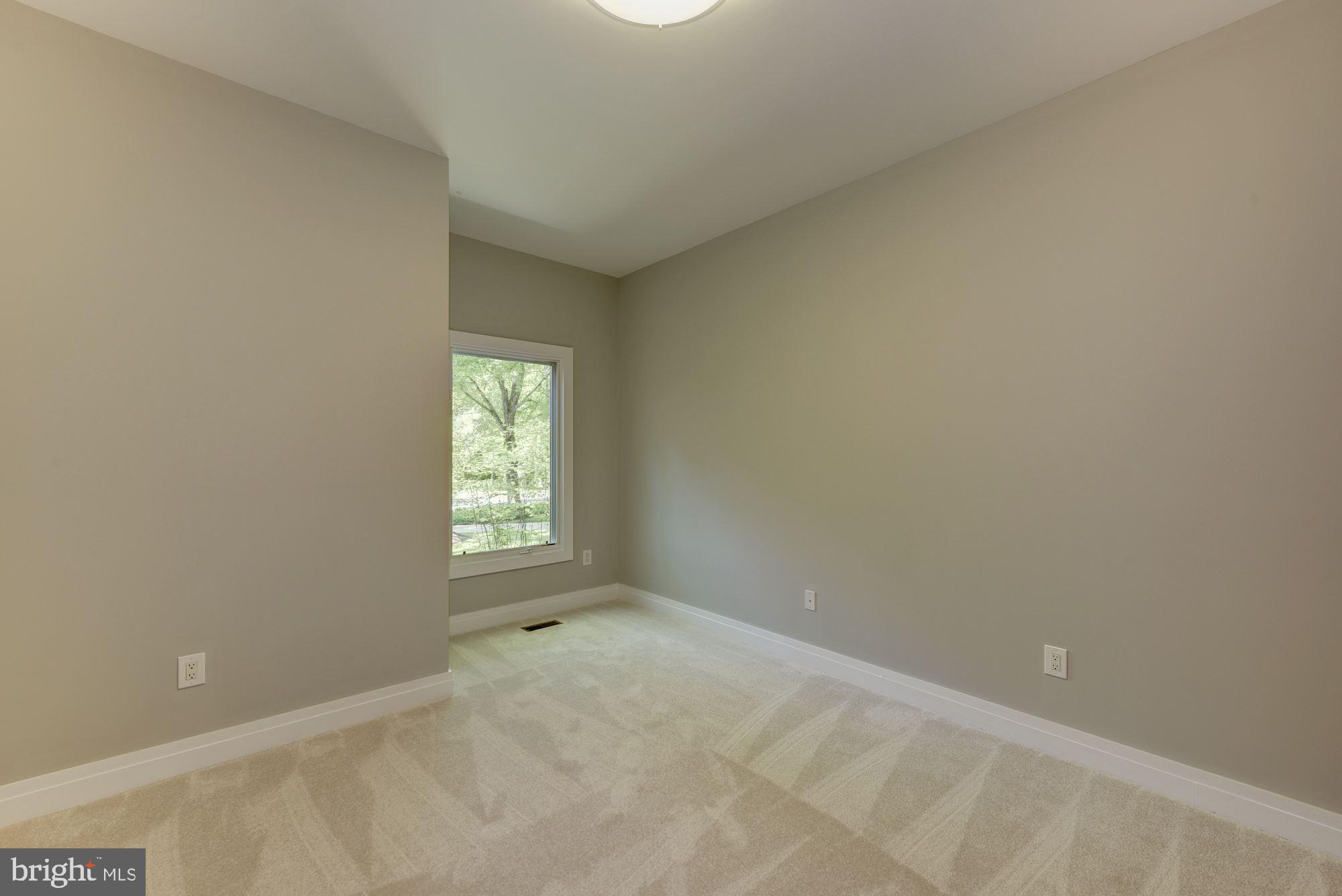 ROCKVILLE - Residential