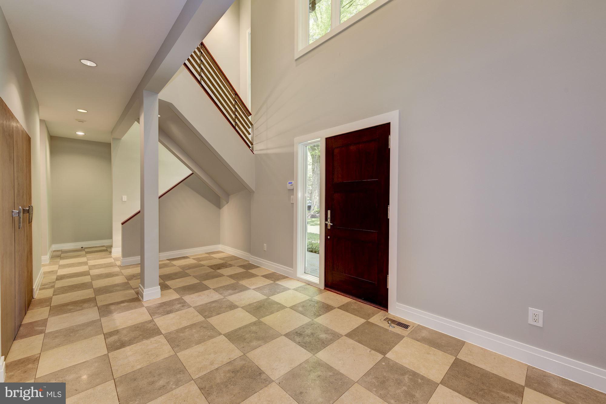 ROCKVILLE - Residential