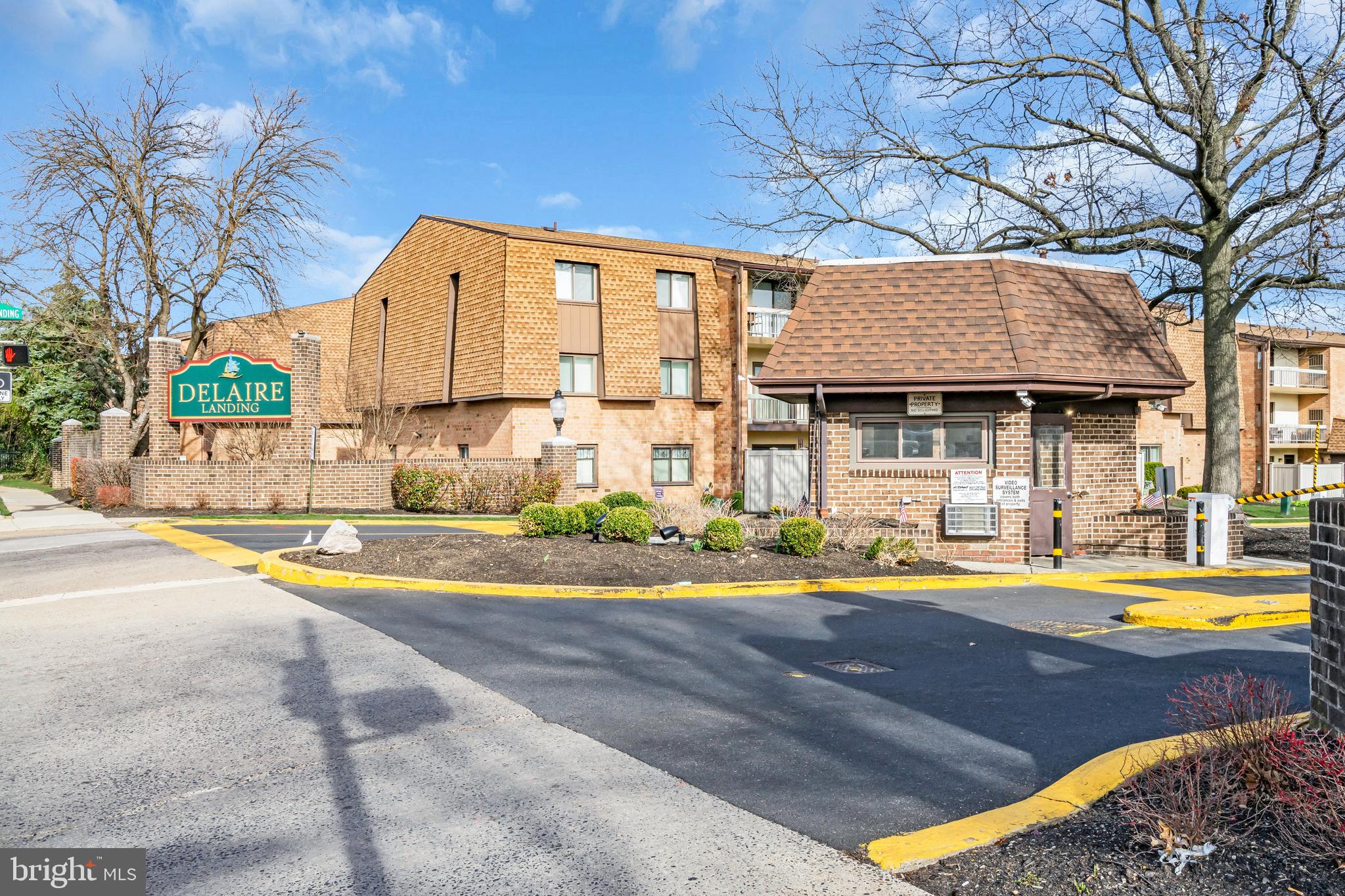 DELAIRE LANDING - Residential